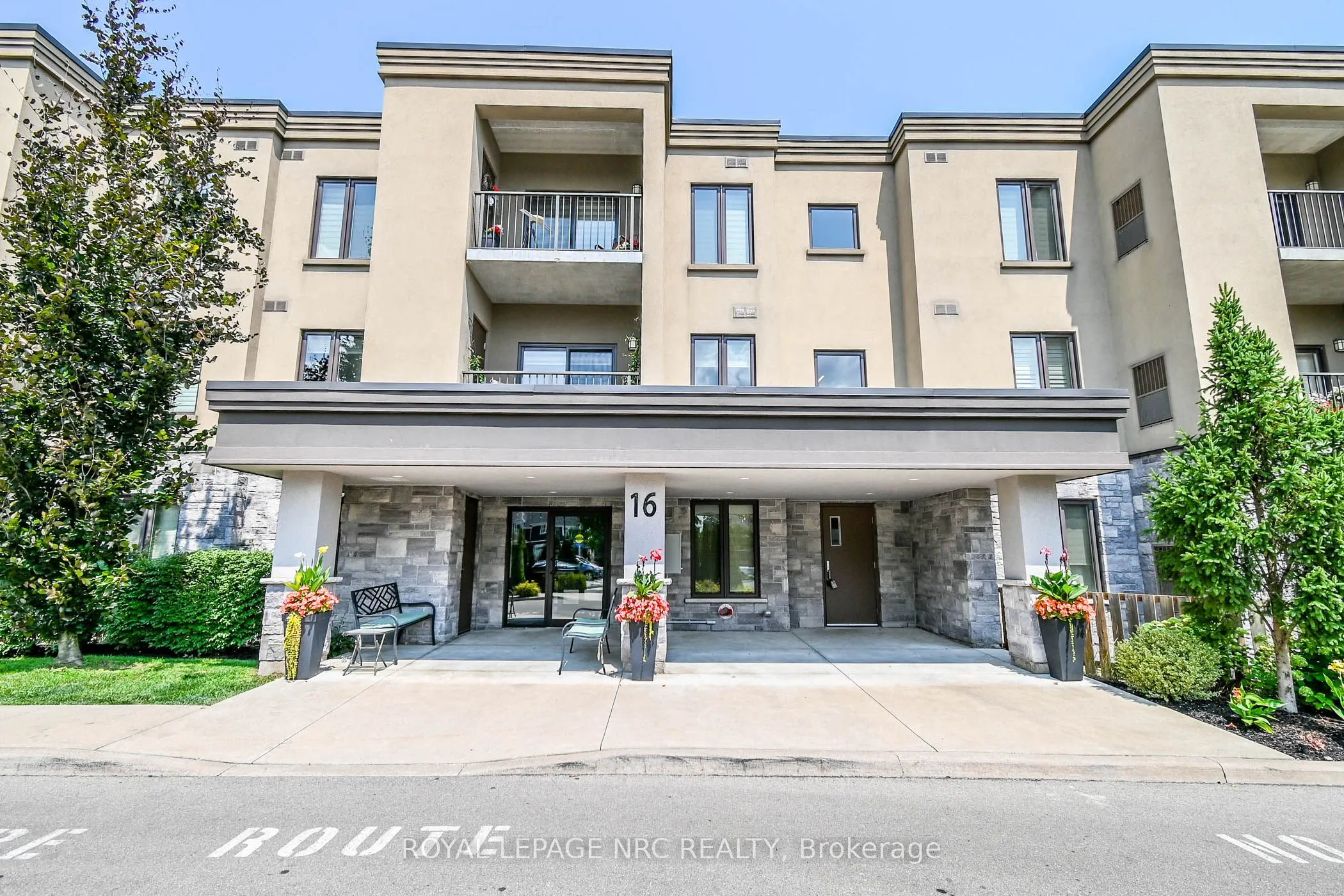 16 Sullivan Avenue, #203