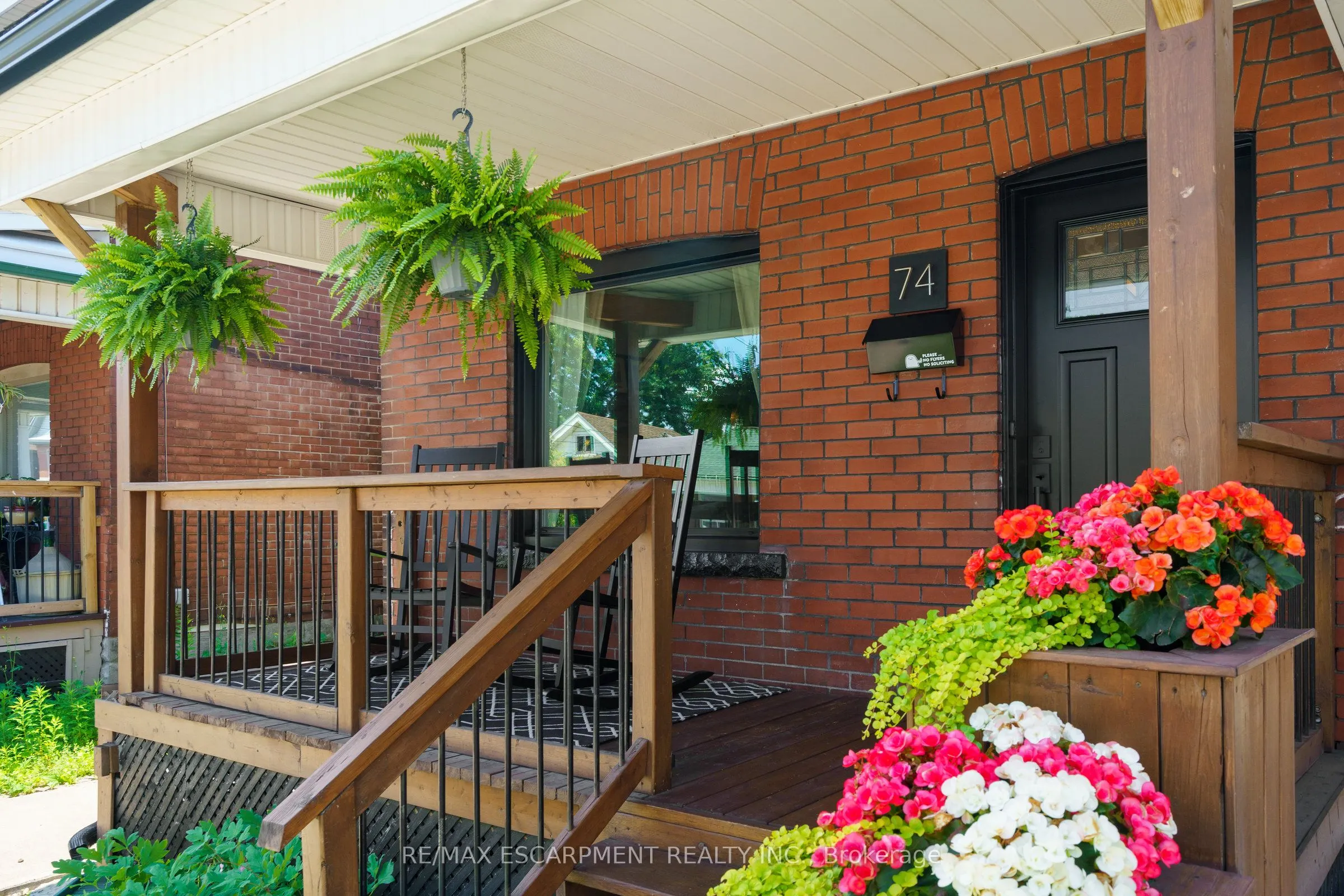 74 Rosemont Avenue