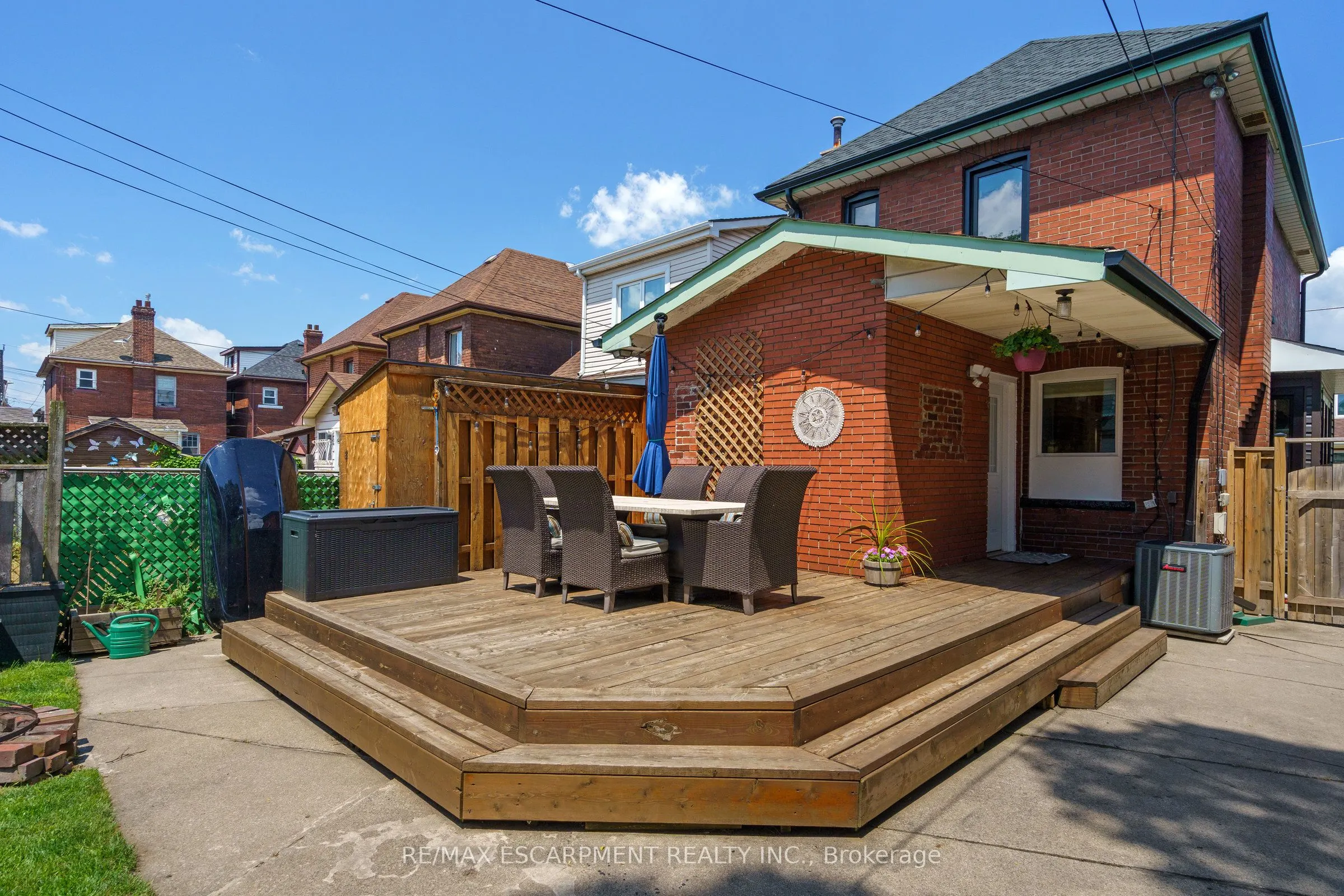 74 Rosemont Avenue