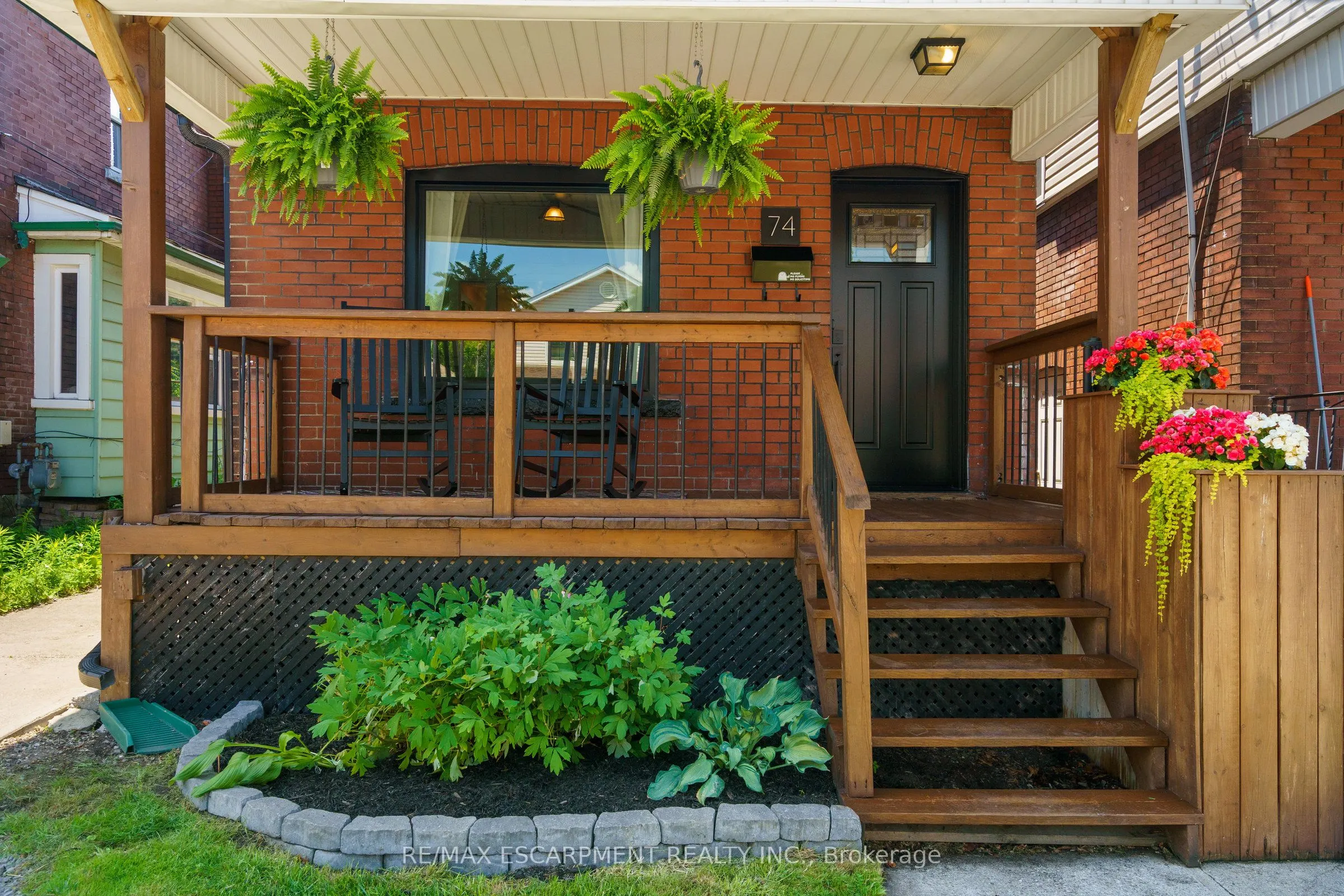74 Rosemont Avenue