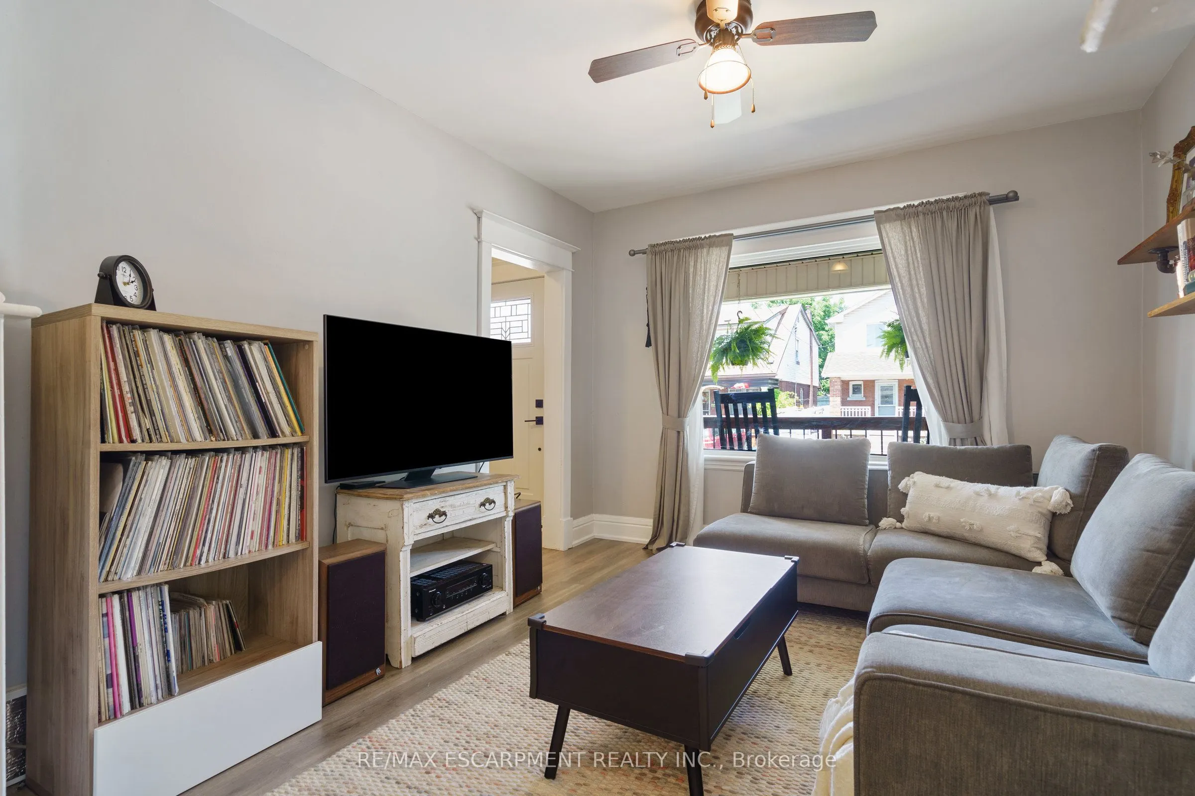 74 Rosemont Avenue