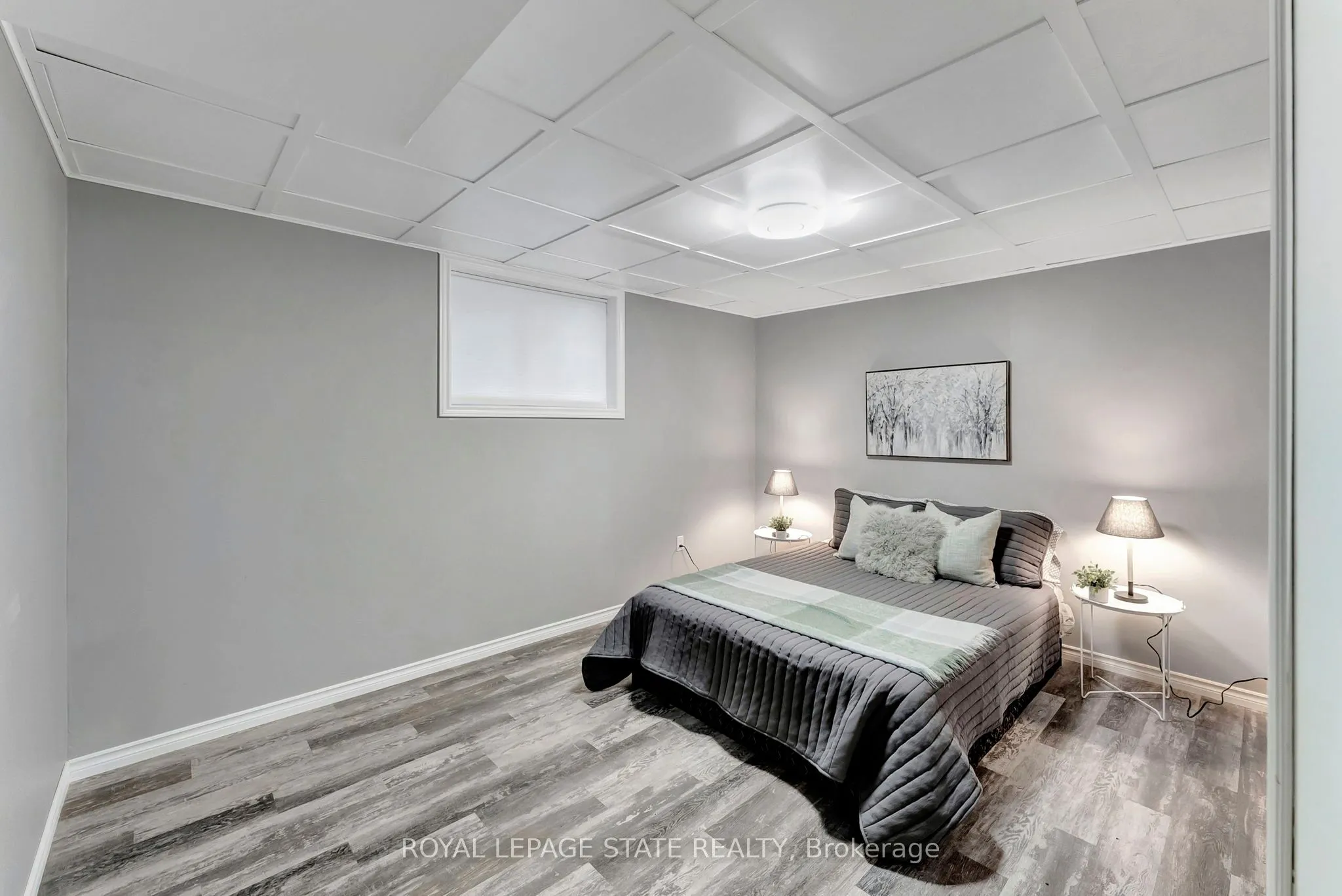 4881 Mapleview Crescent