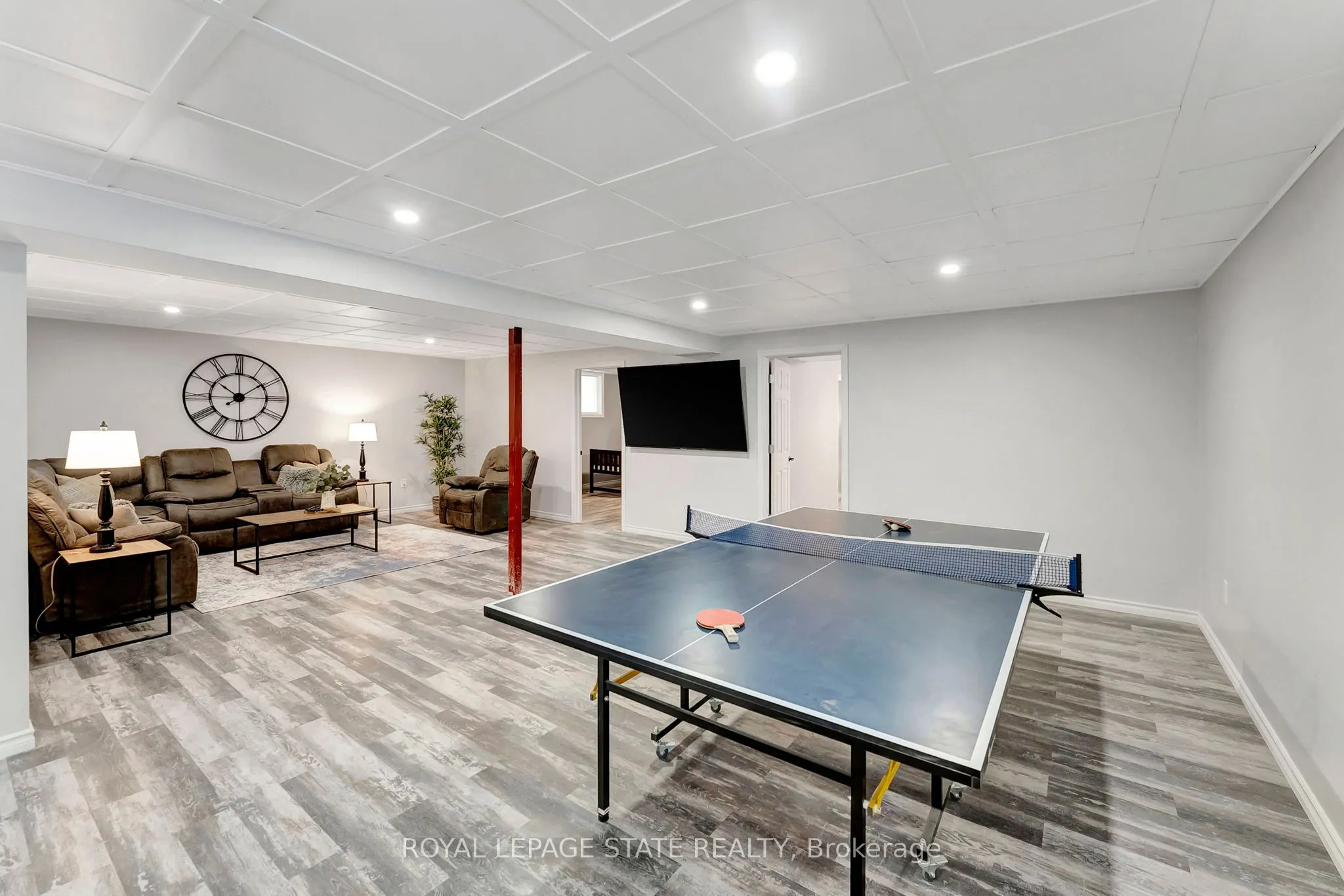 4881 Mapleview Crescent