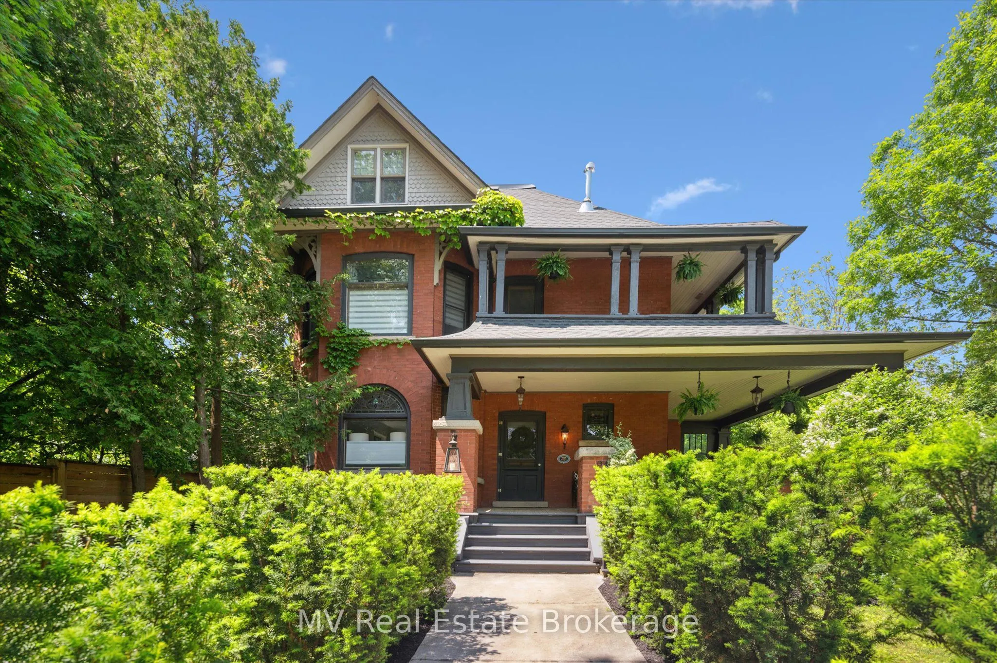 94 Colborne Street