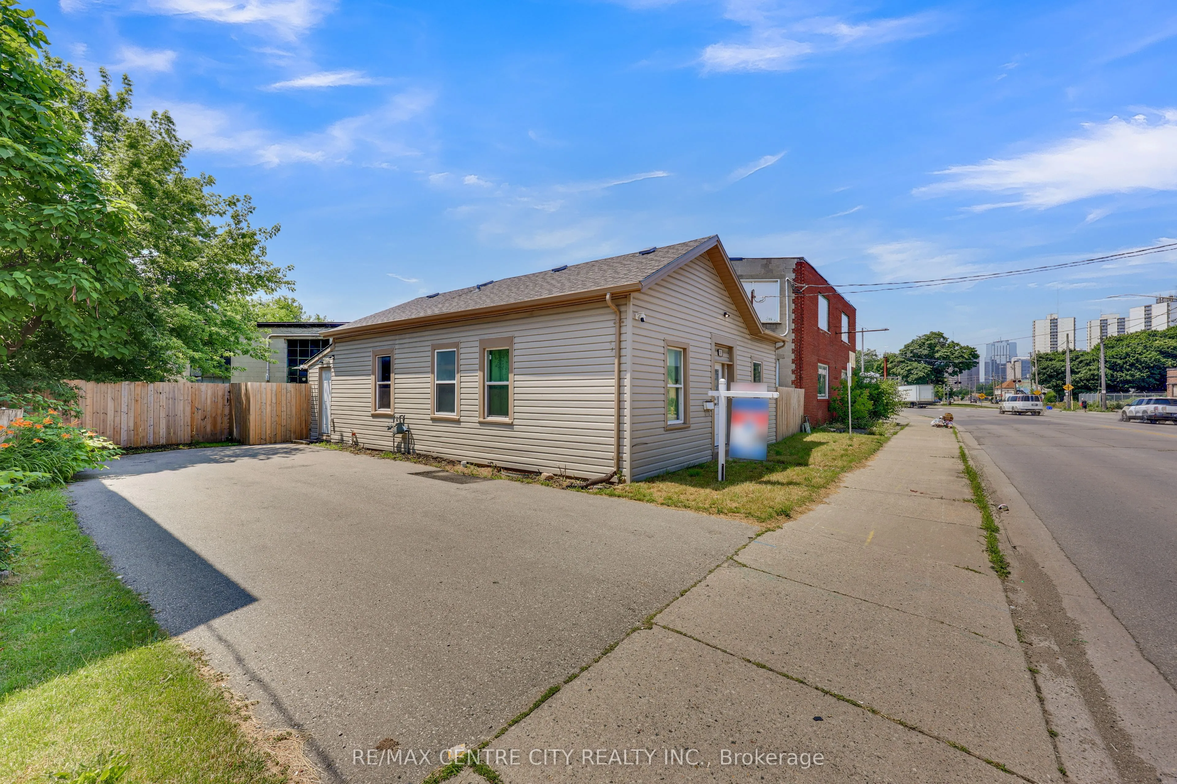 101 Hamilton Road