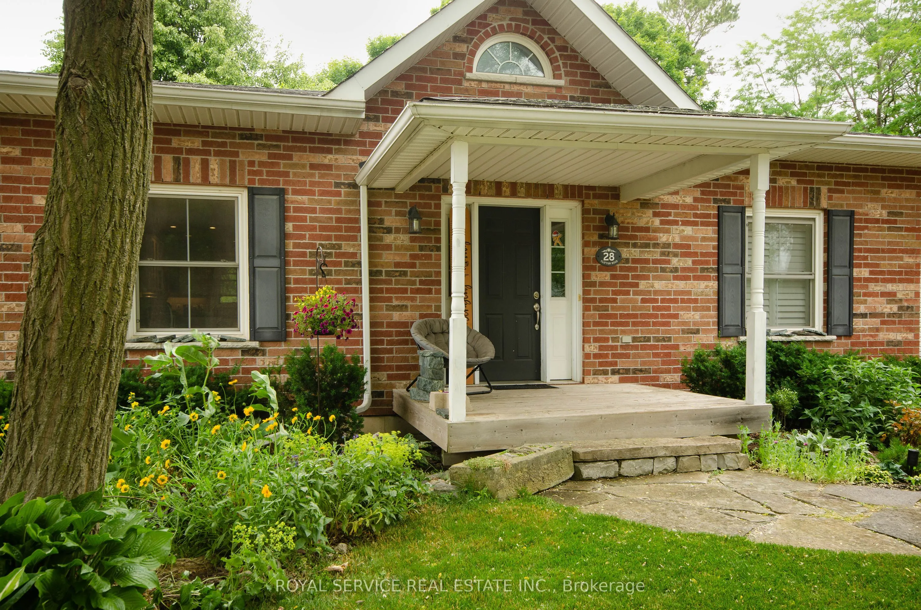 28 Clifton Road