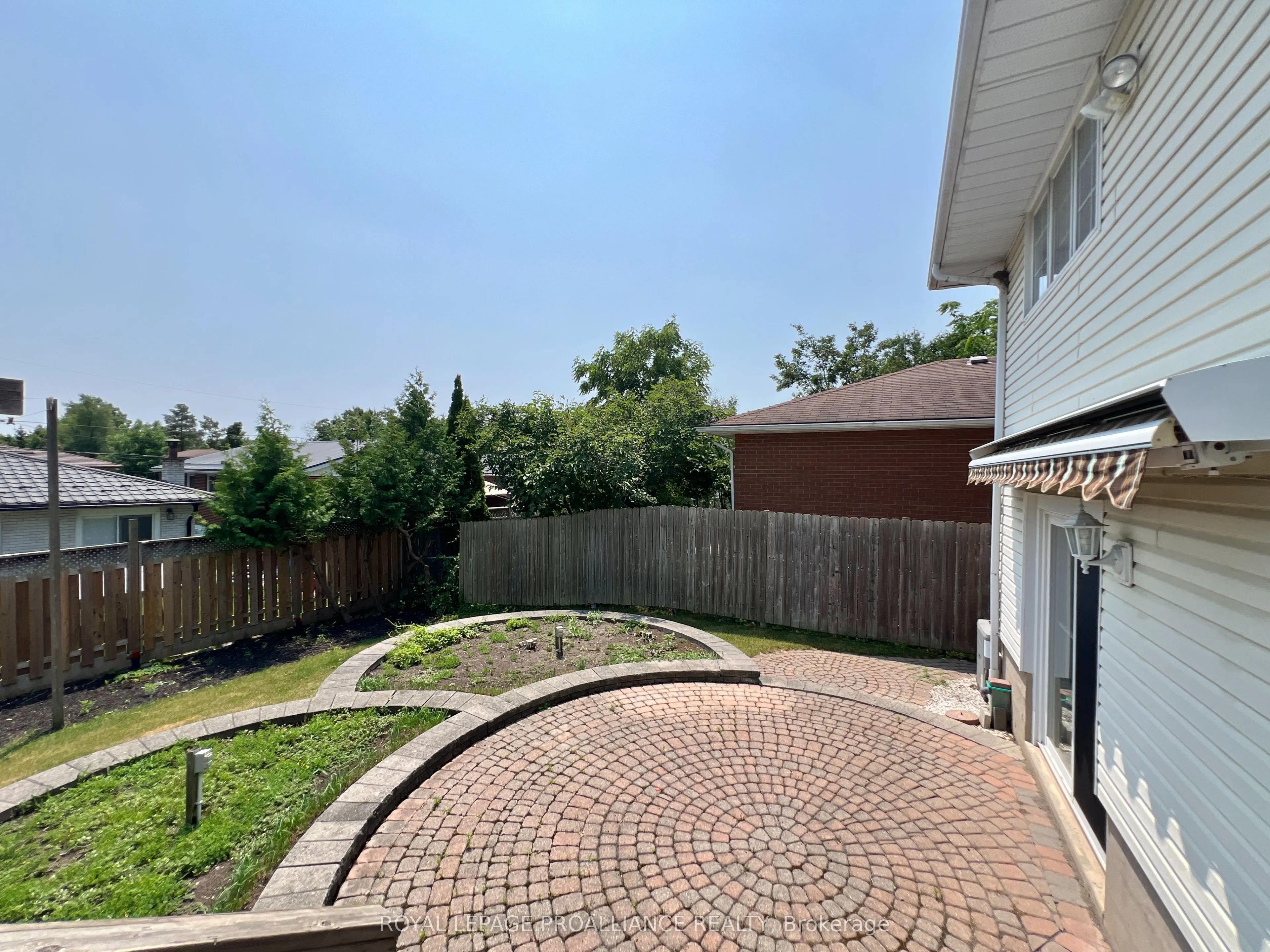 21 Dunnett Boulevard