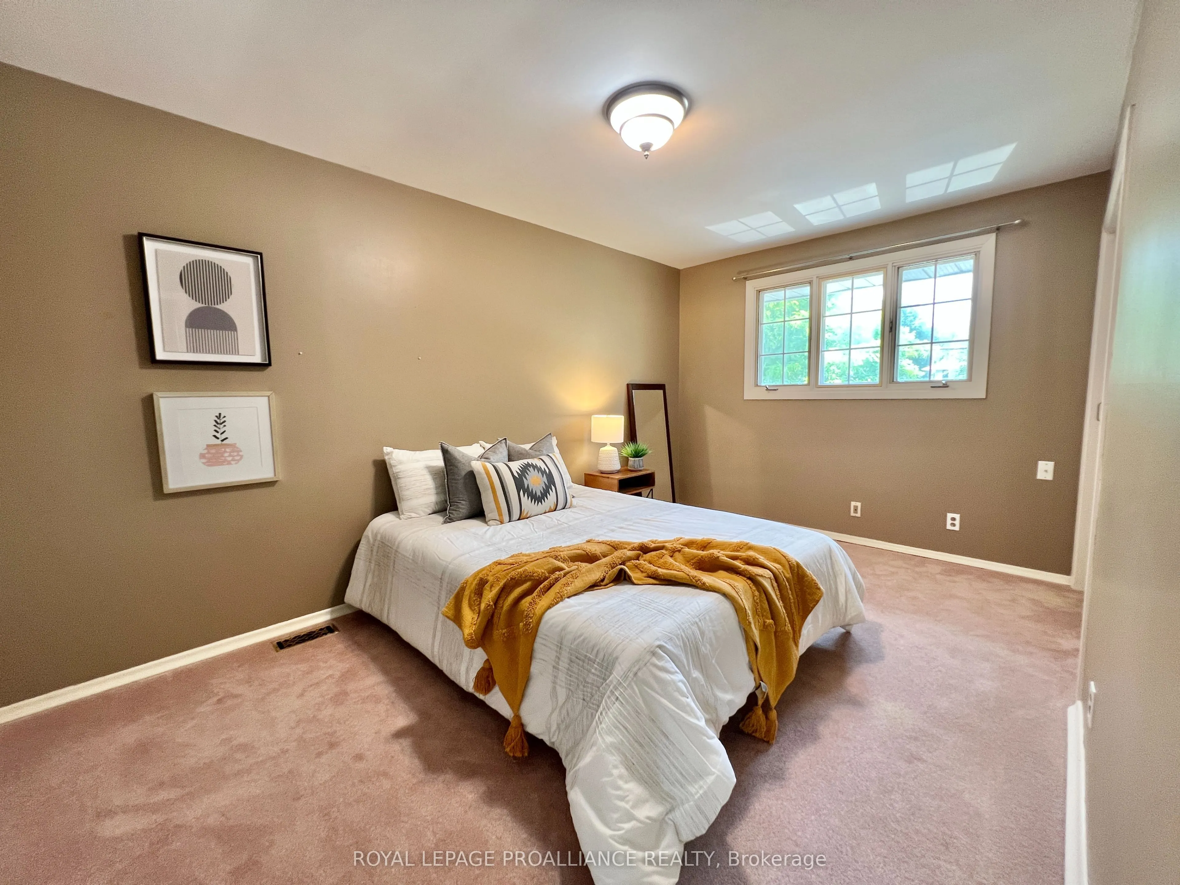 21 Dunnett Boulevard