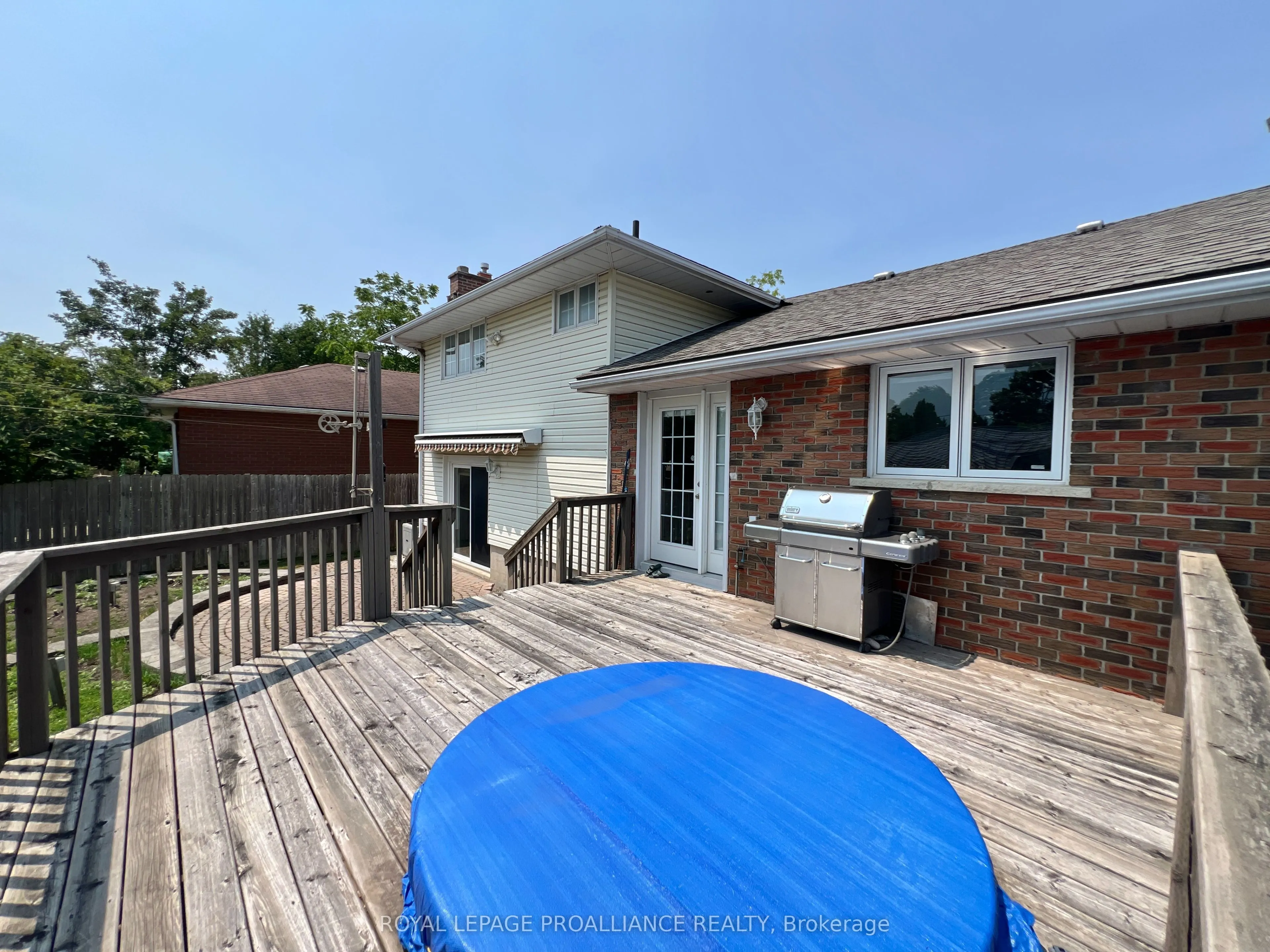 21 Dunnett Boulevard