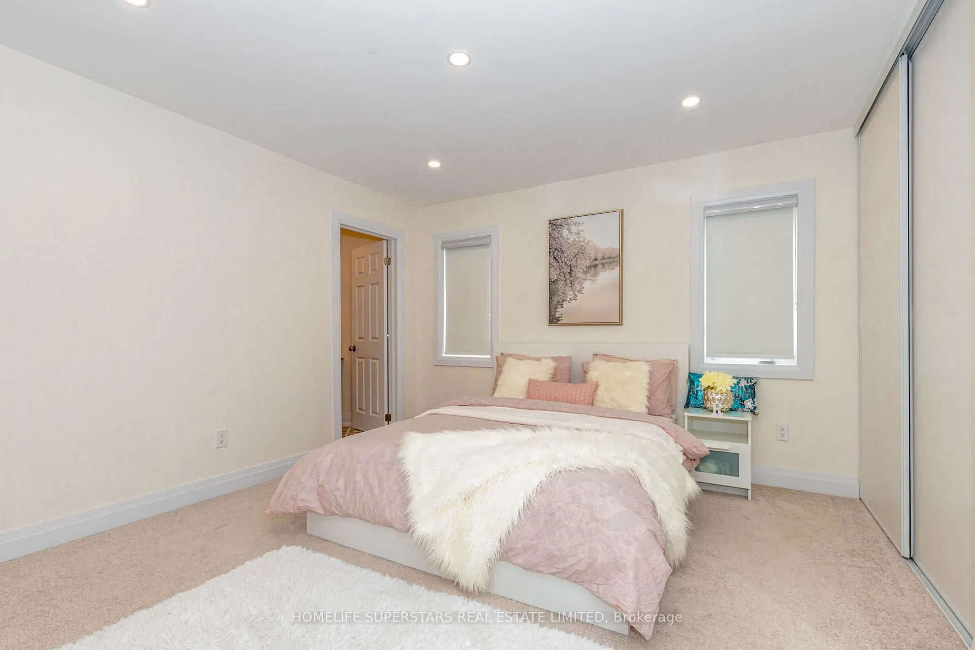 108 OAK Avenue E