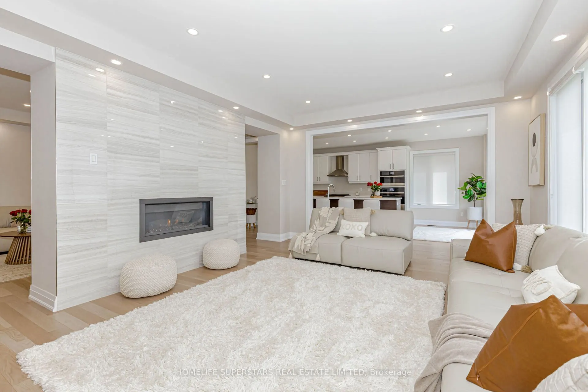 108 OAK Avenue E