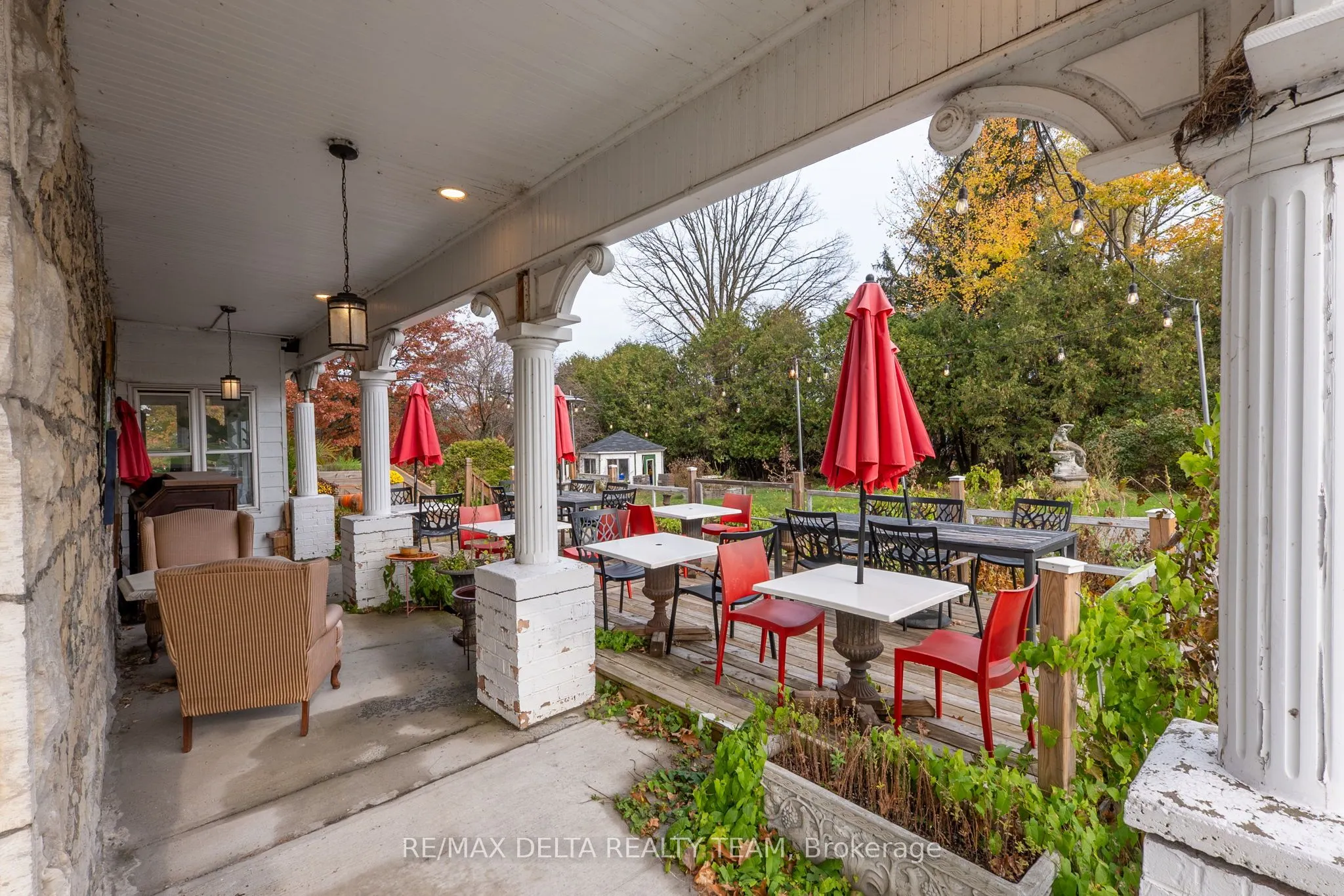 2607 OLD MONTREAL Road