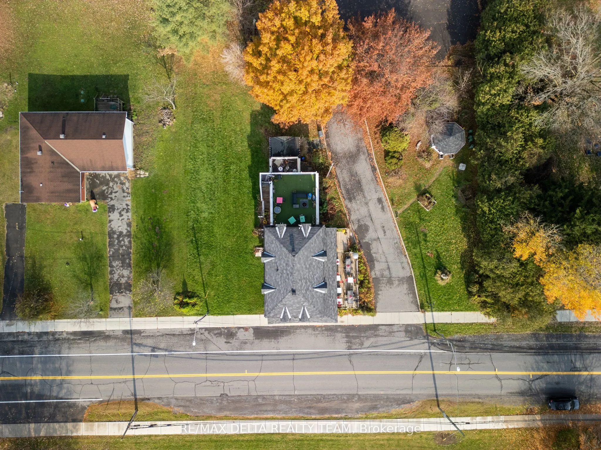 2607 OLD MONTREAL Road