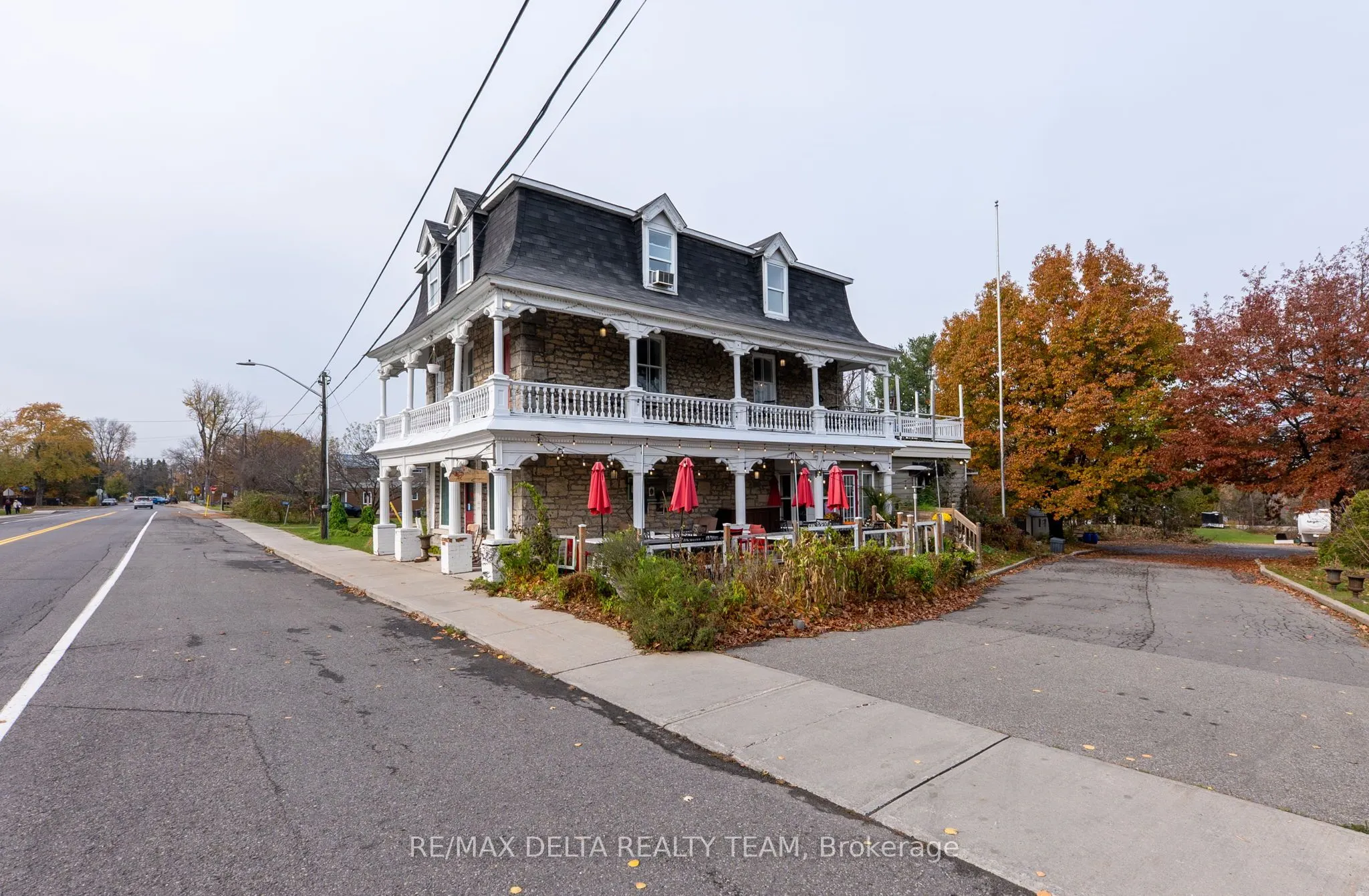 2607 OLD MONTREAL Road