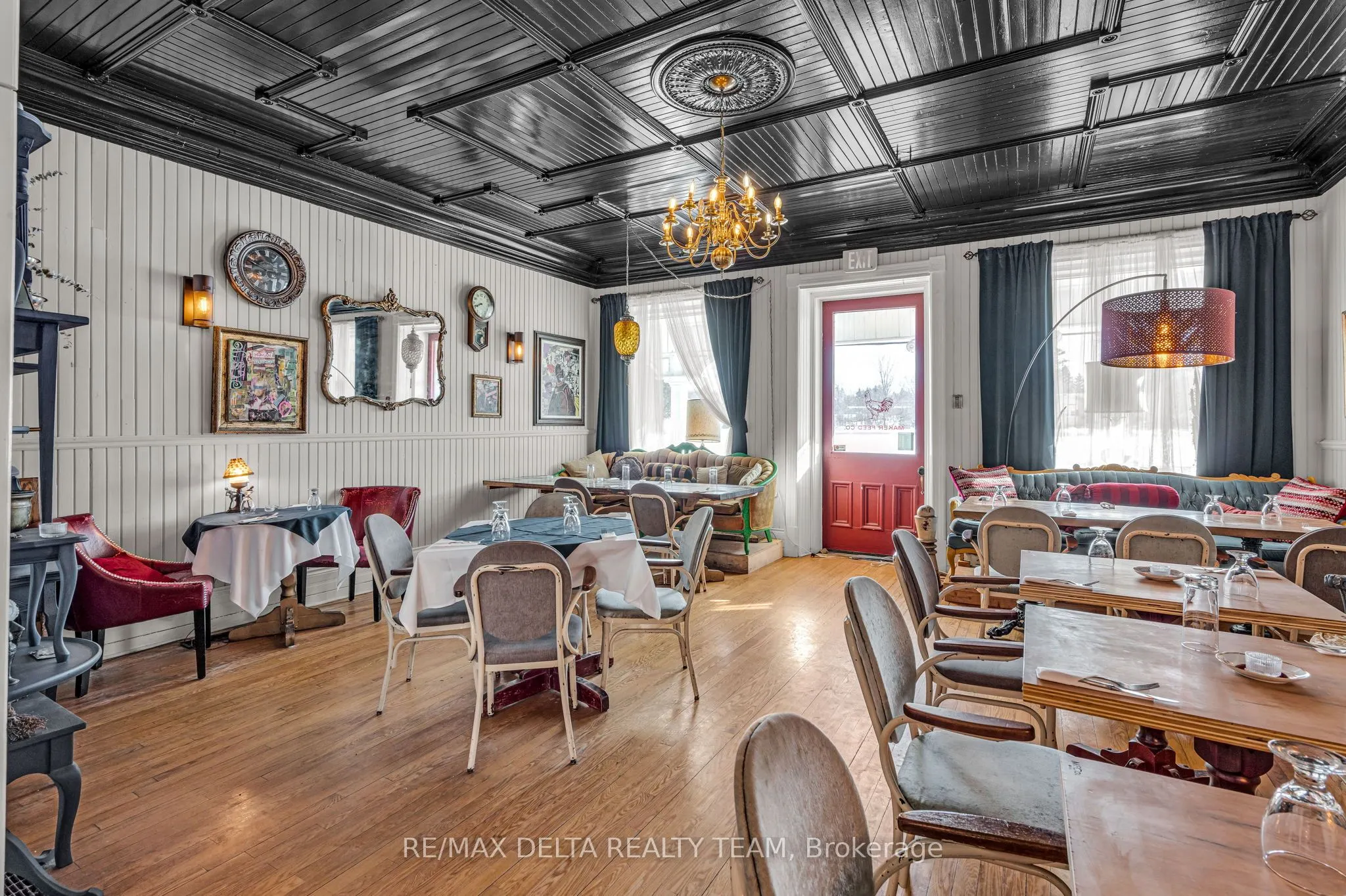 2607 OLD MONTREAL Road