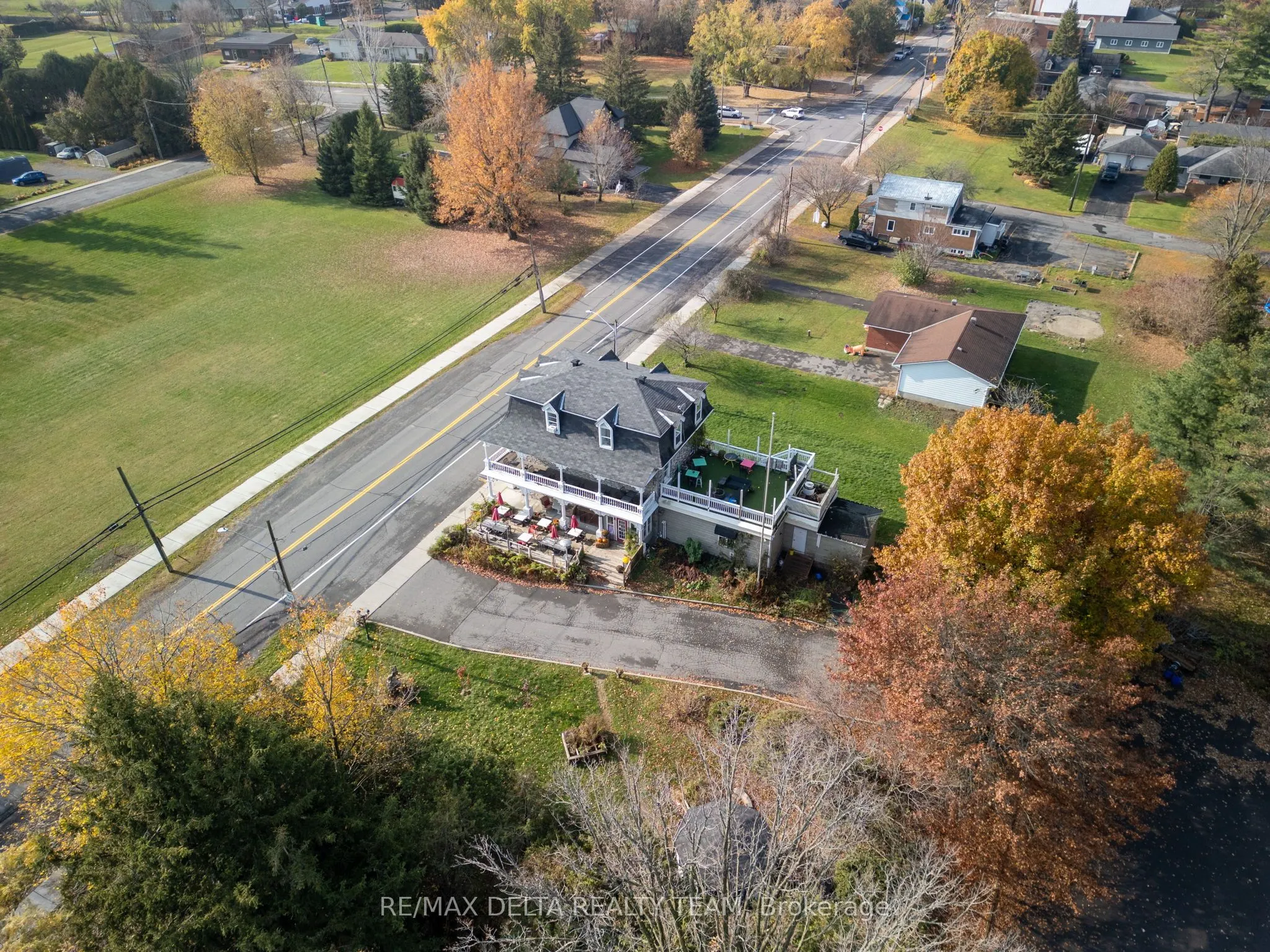 2607 OLD MONTREAL Road