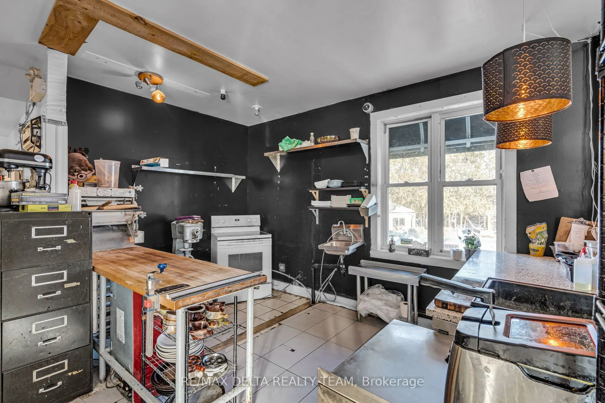 2607 OLD MONTREAL Road