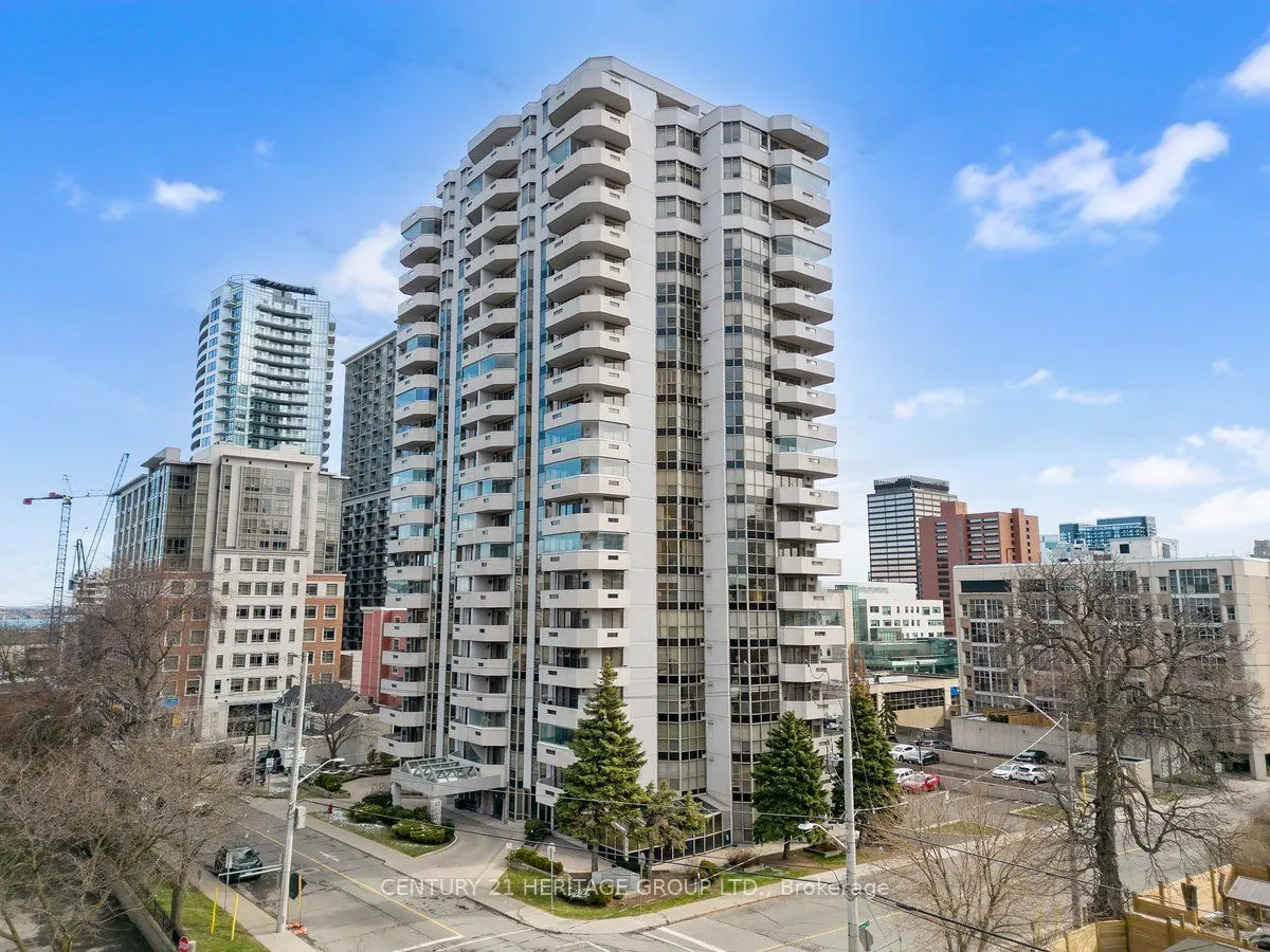 67 Caroline Street S, #102