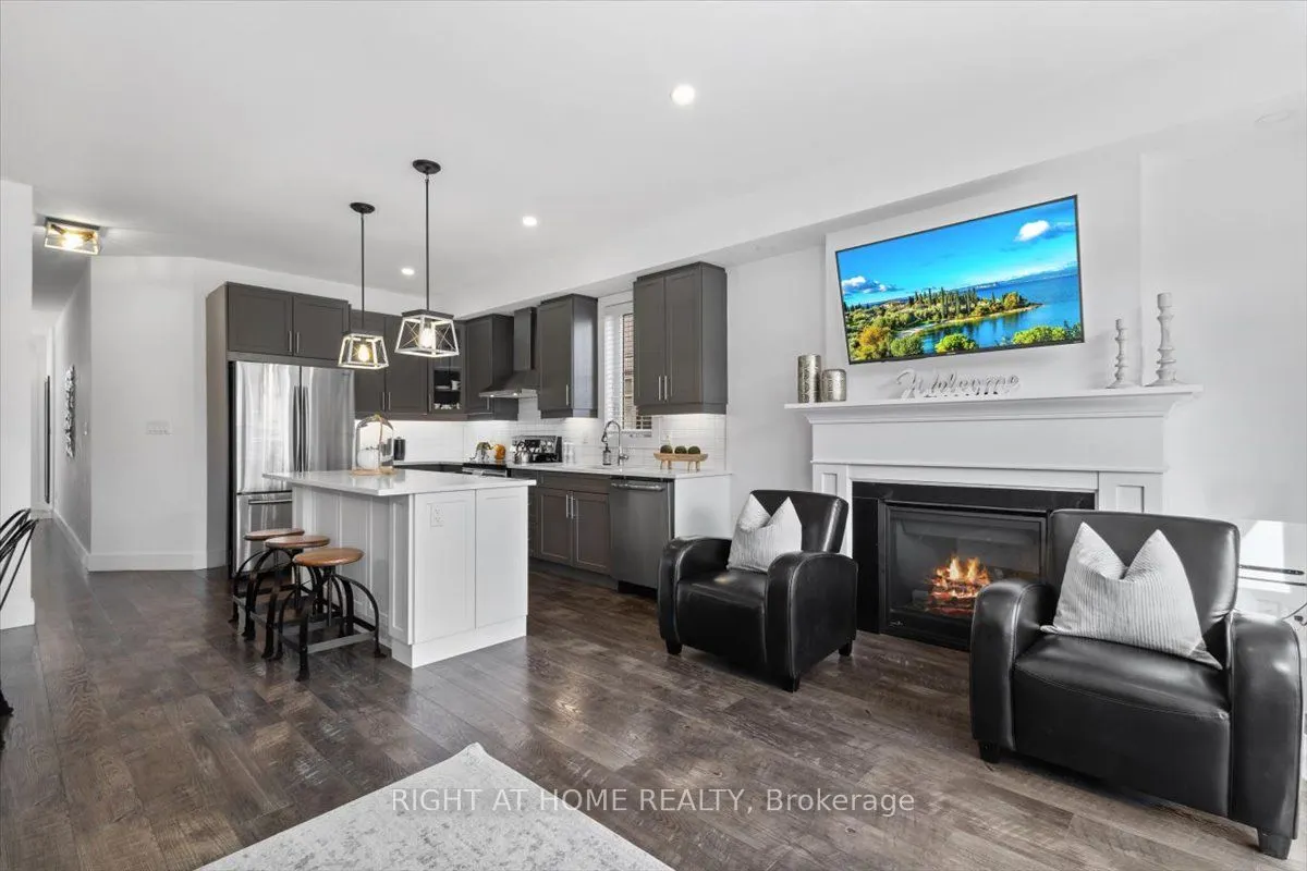 206 Yellow Birch Crescent