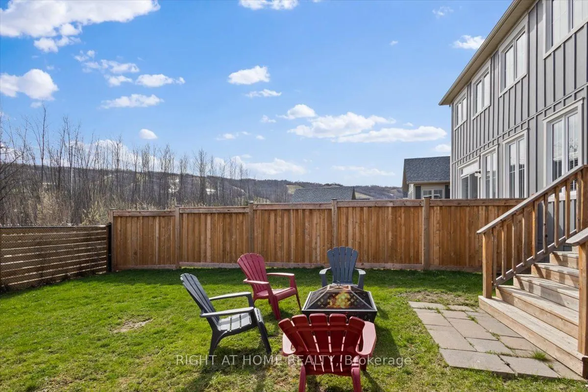 206 Yellow Birch Crescent