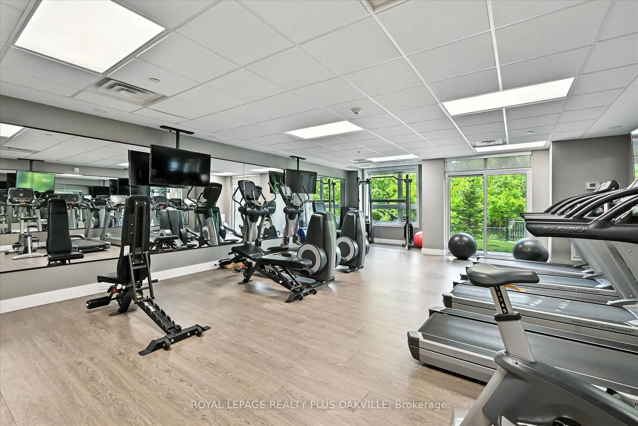 125 Shoreview Place, #316