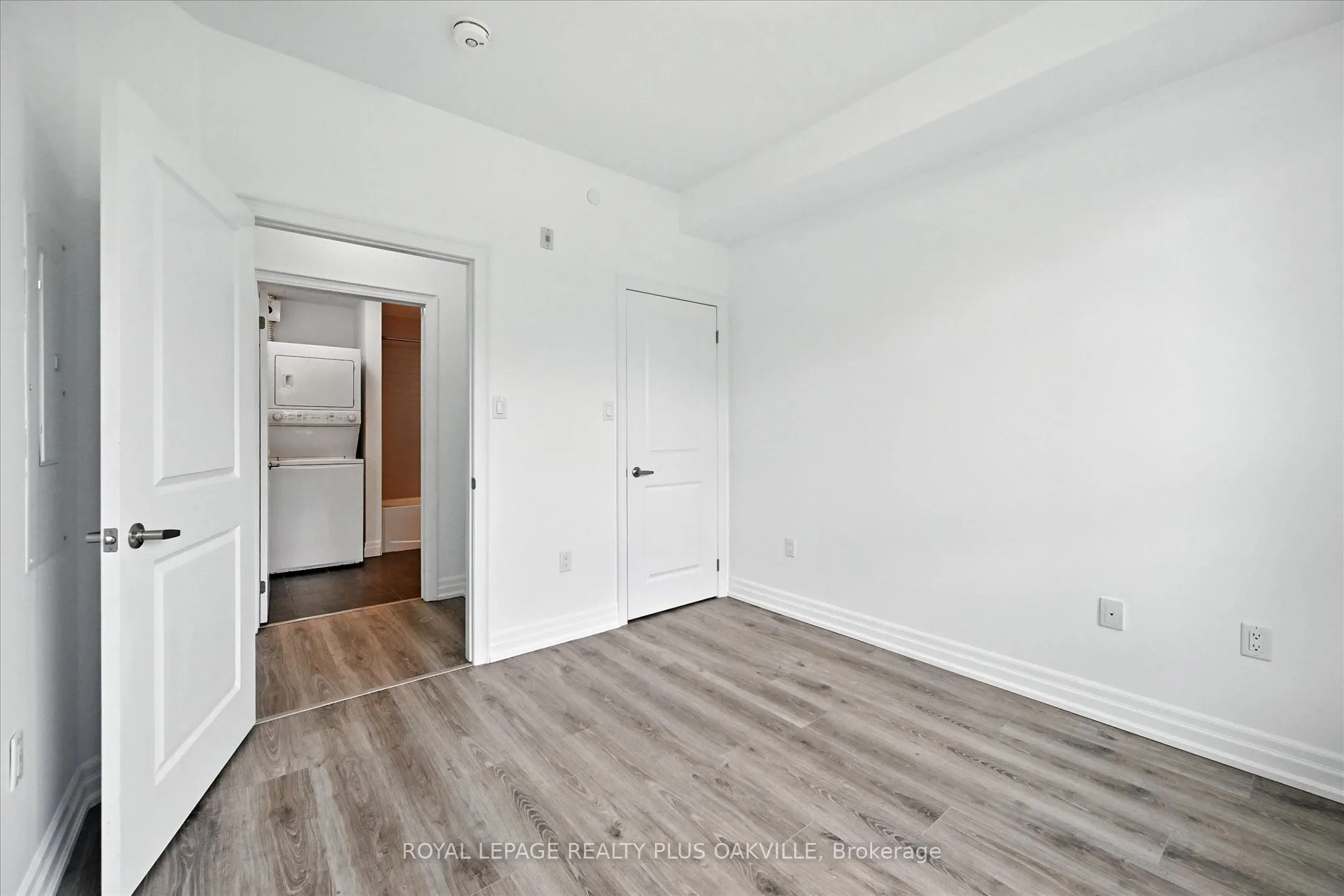 125 Shoreview Place, #316