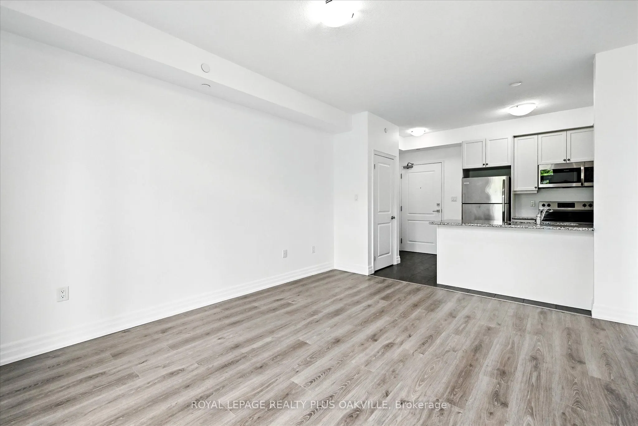 125 Shoreview Place, #316