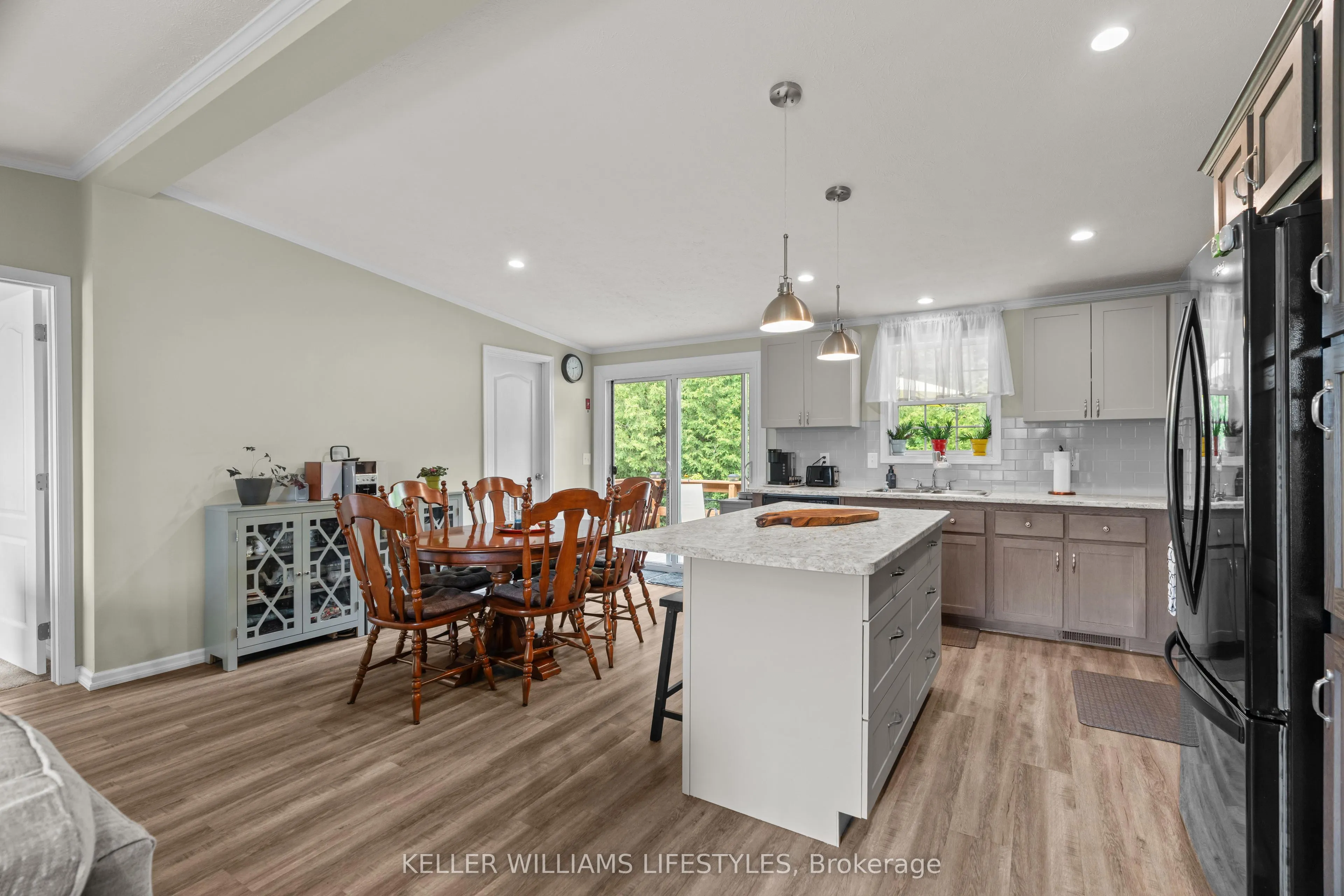 13 Kellestine Drive