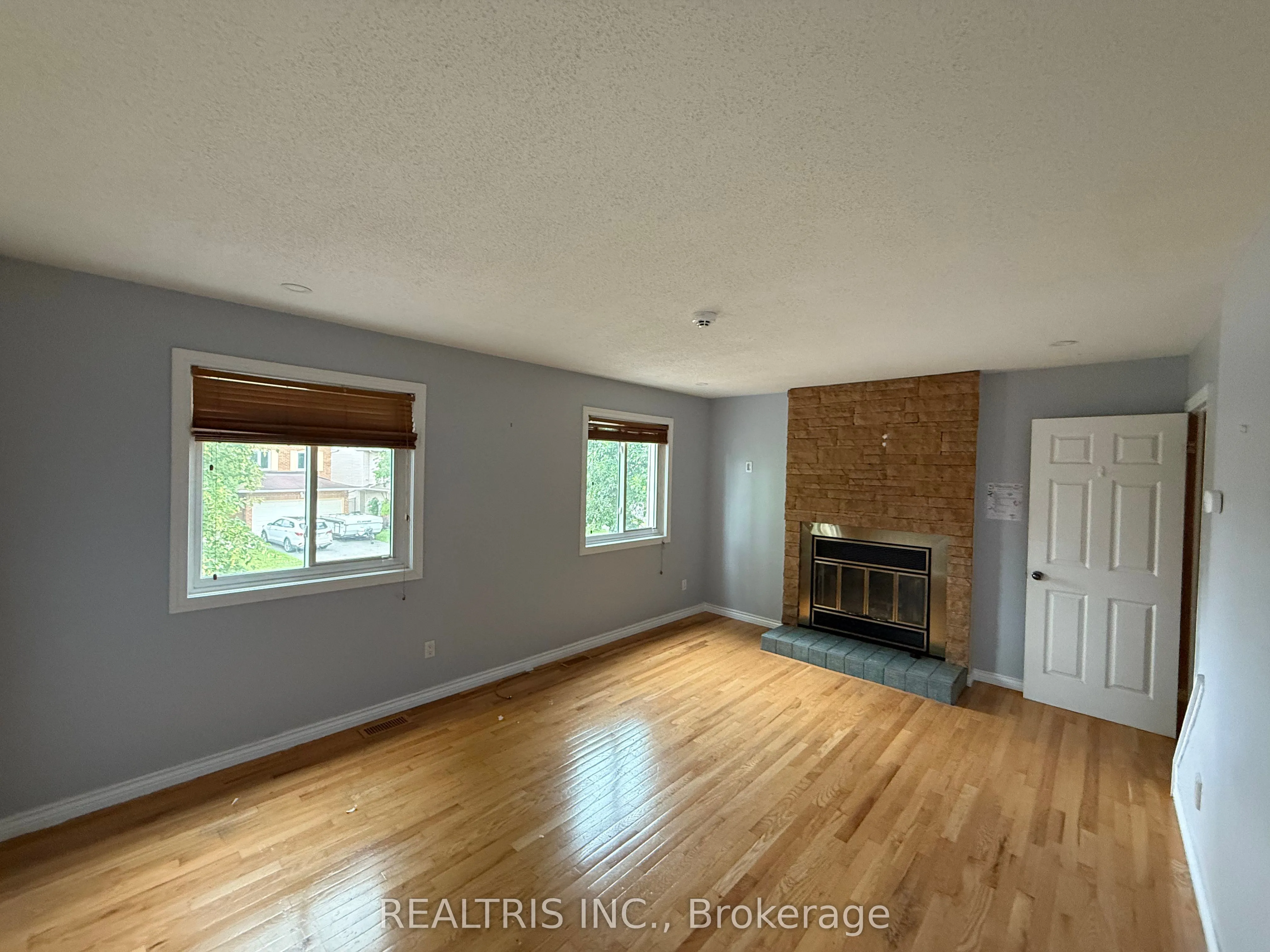 1905 Des Epinettes Avenue