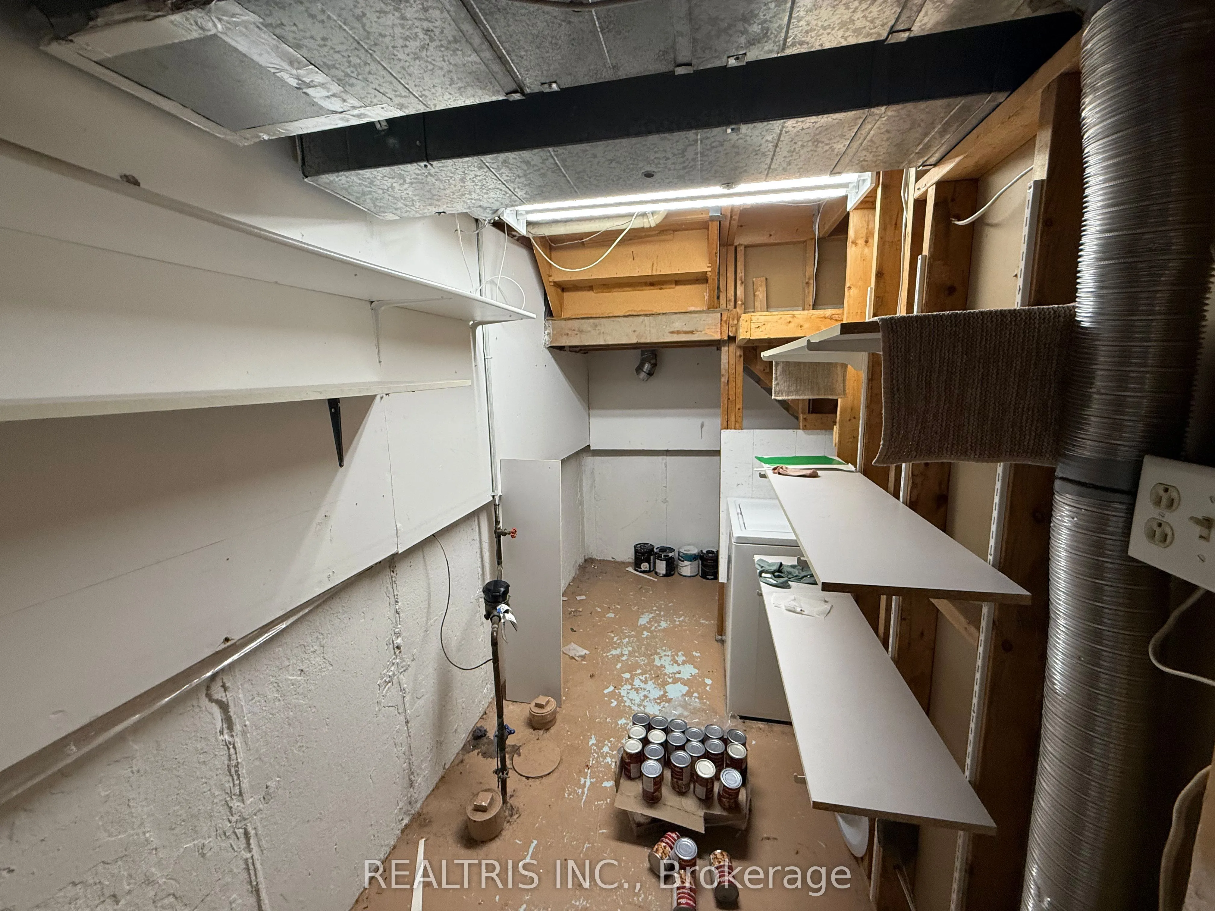 1905 Des Epinettes Avenue