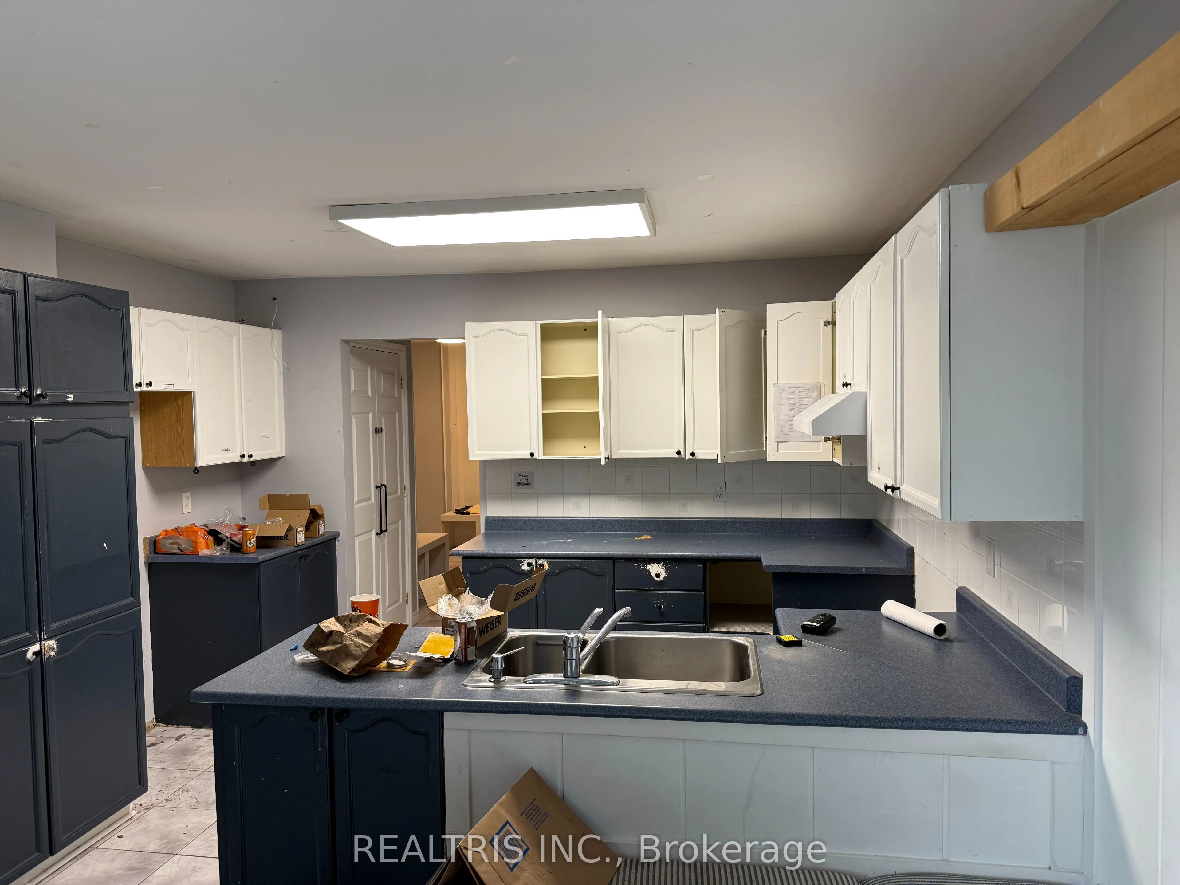 1905 Des Epinettes Avenue