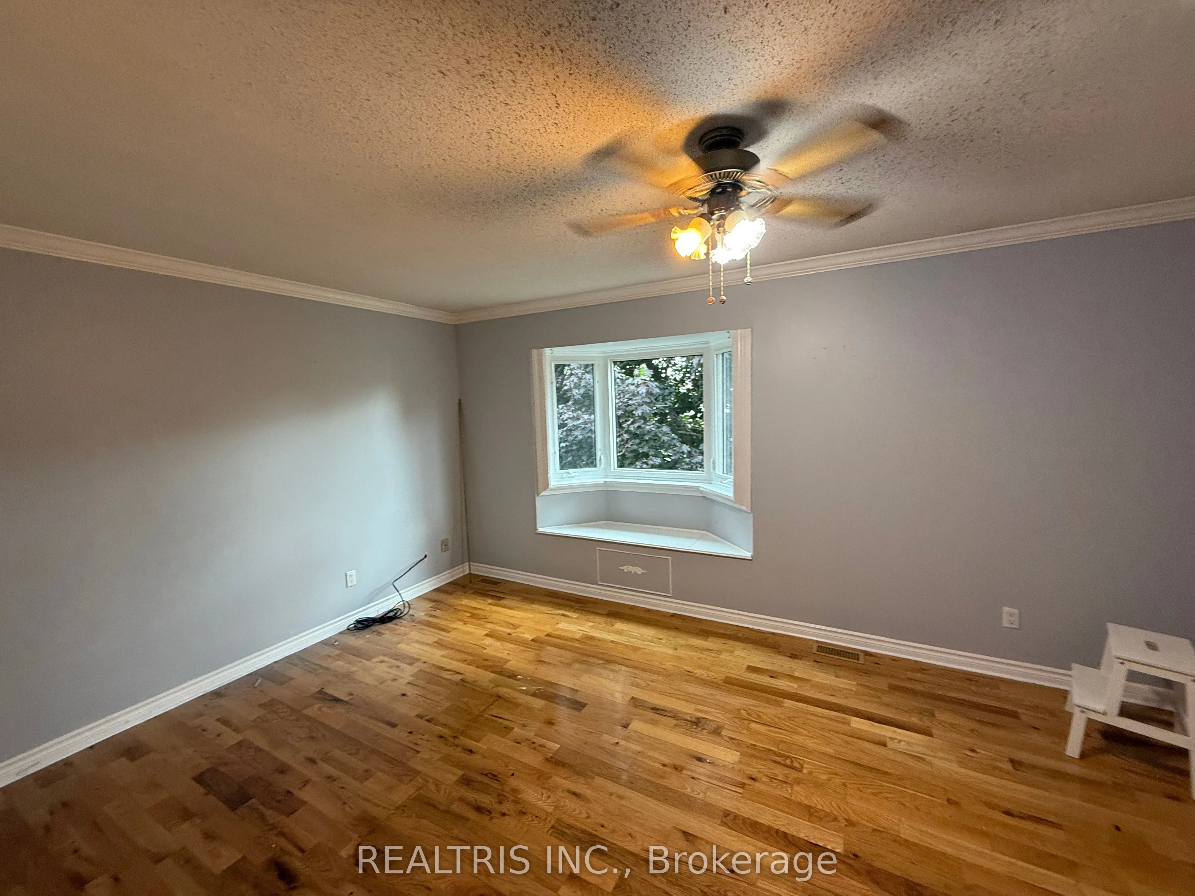 1905 Des Epinettes Avenue