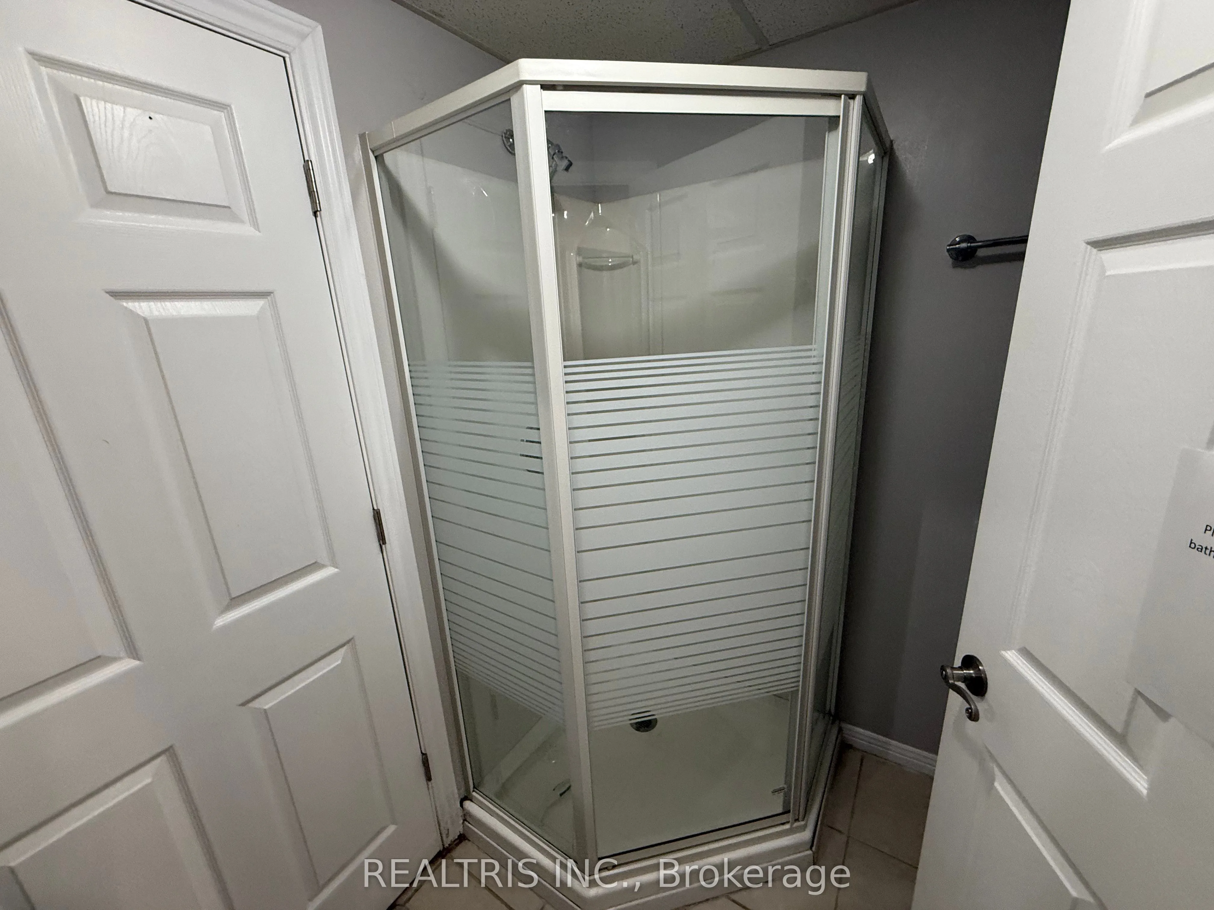 1905 Des Epinettes Avenue