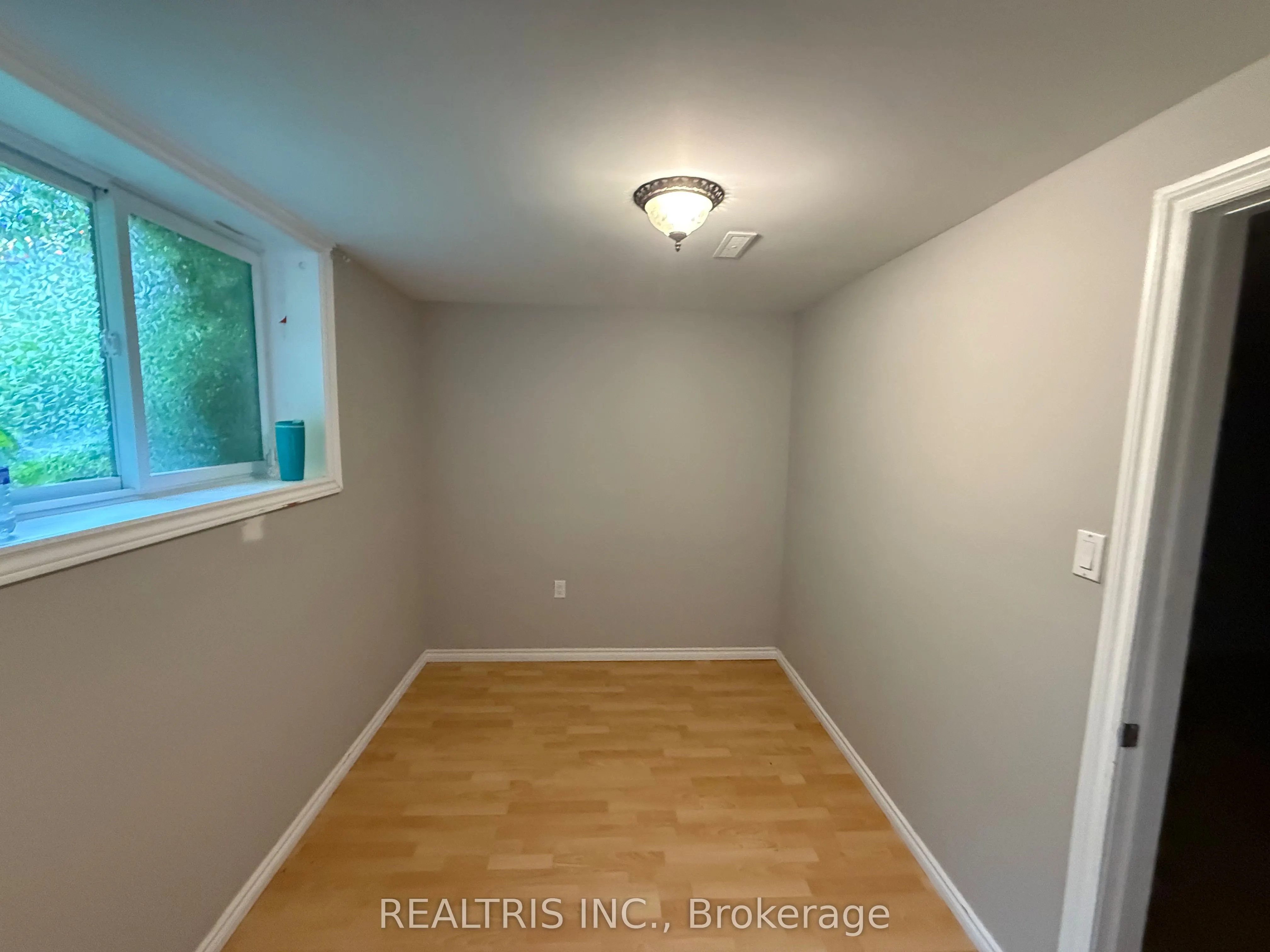 1905 Des Epinettes Avenue