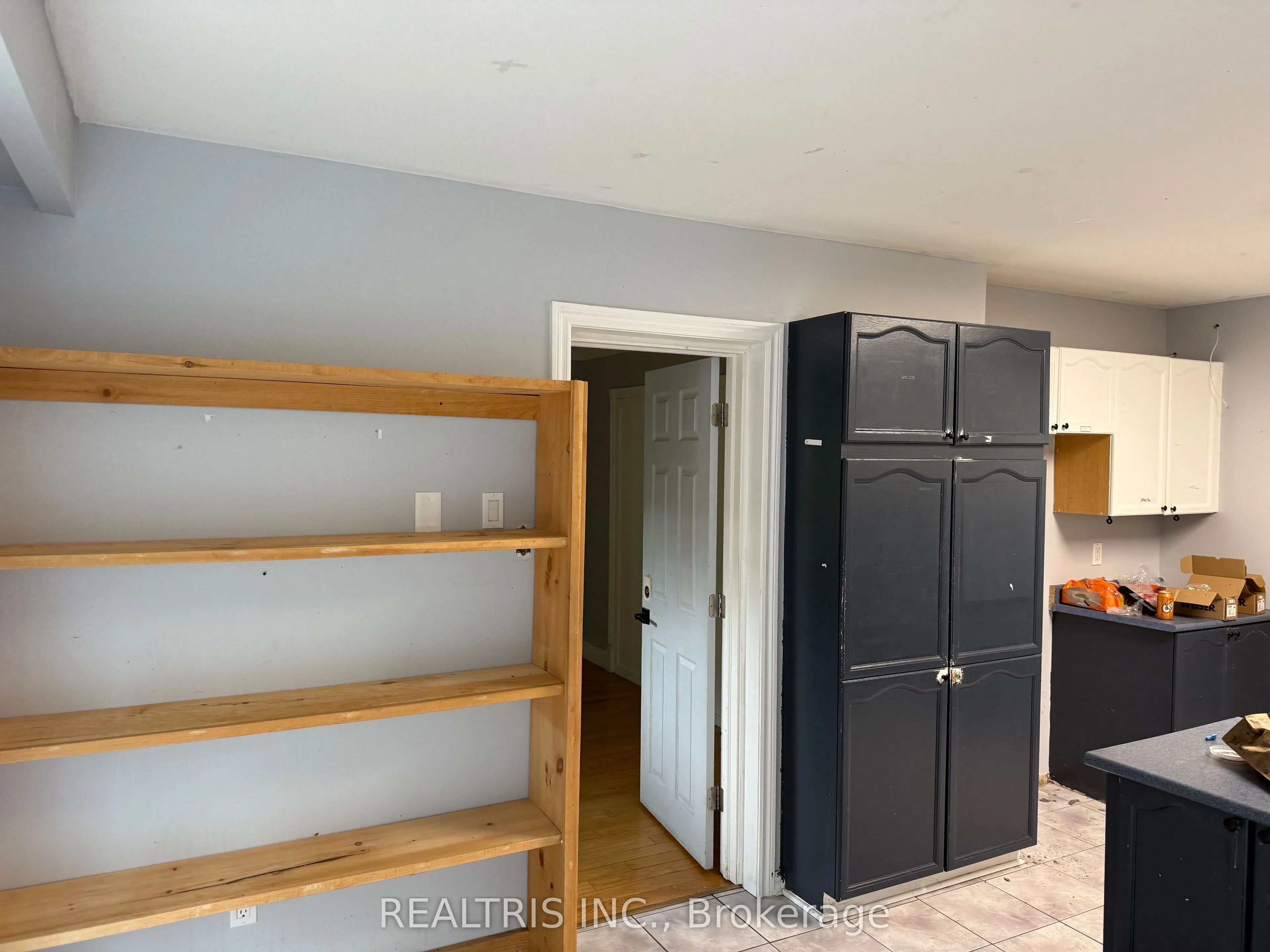 1905 Des Epinettes Avenue