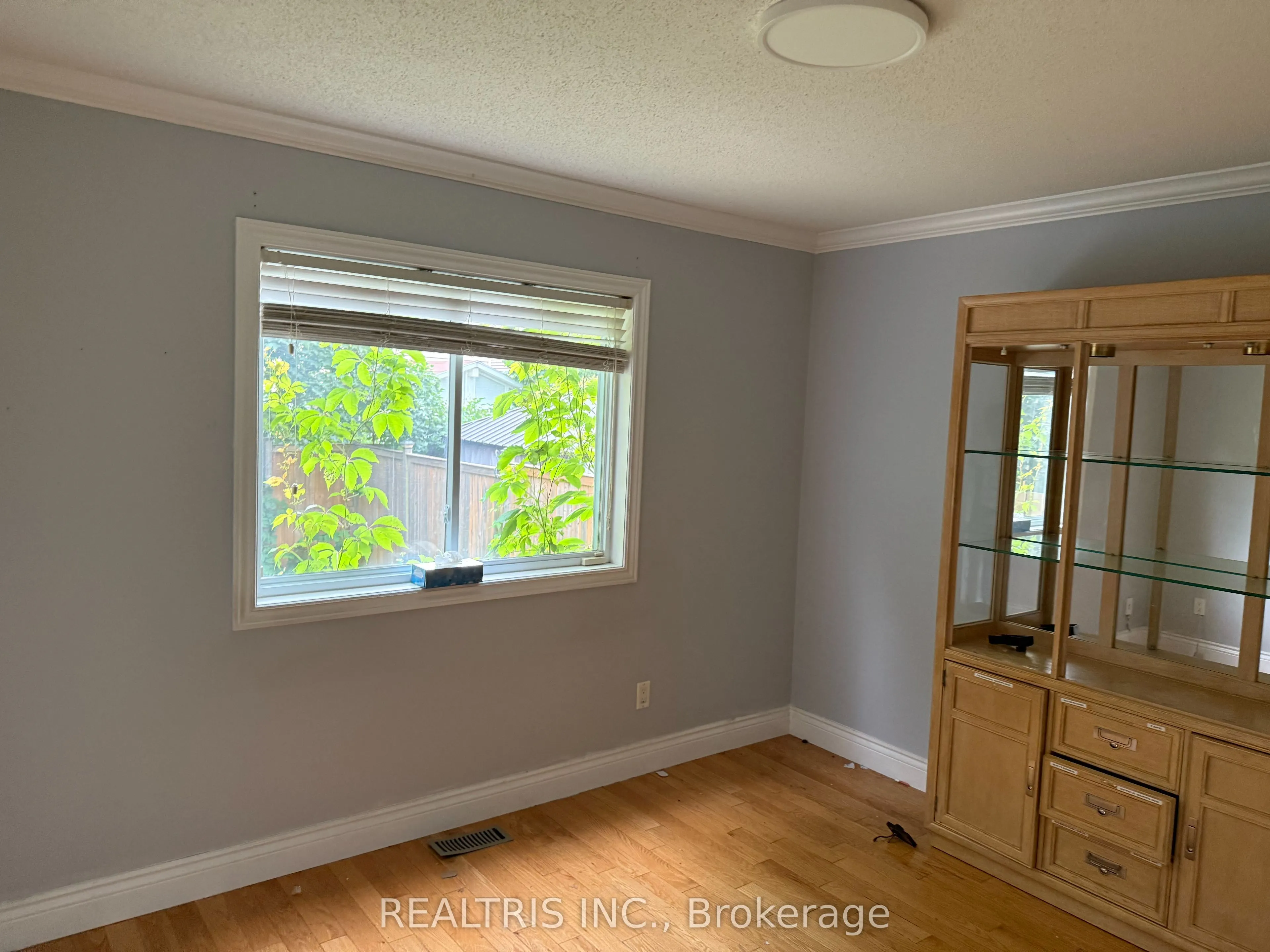 1905 Des Epinettes Avenue