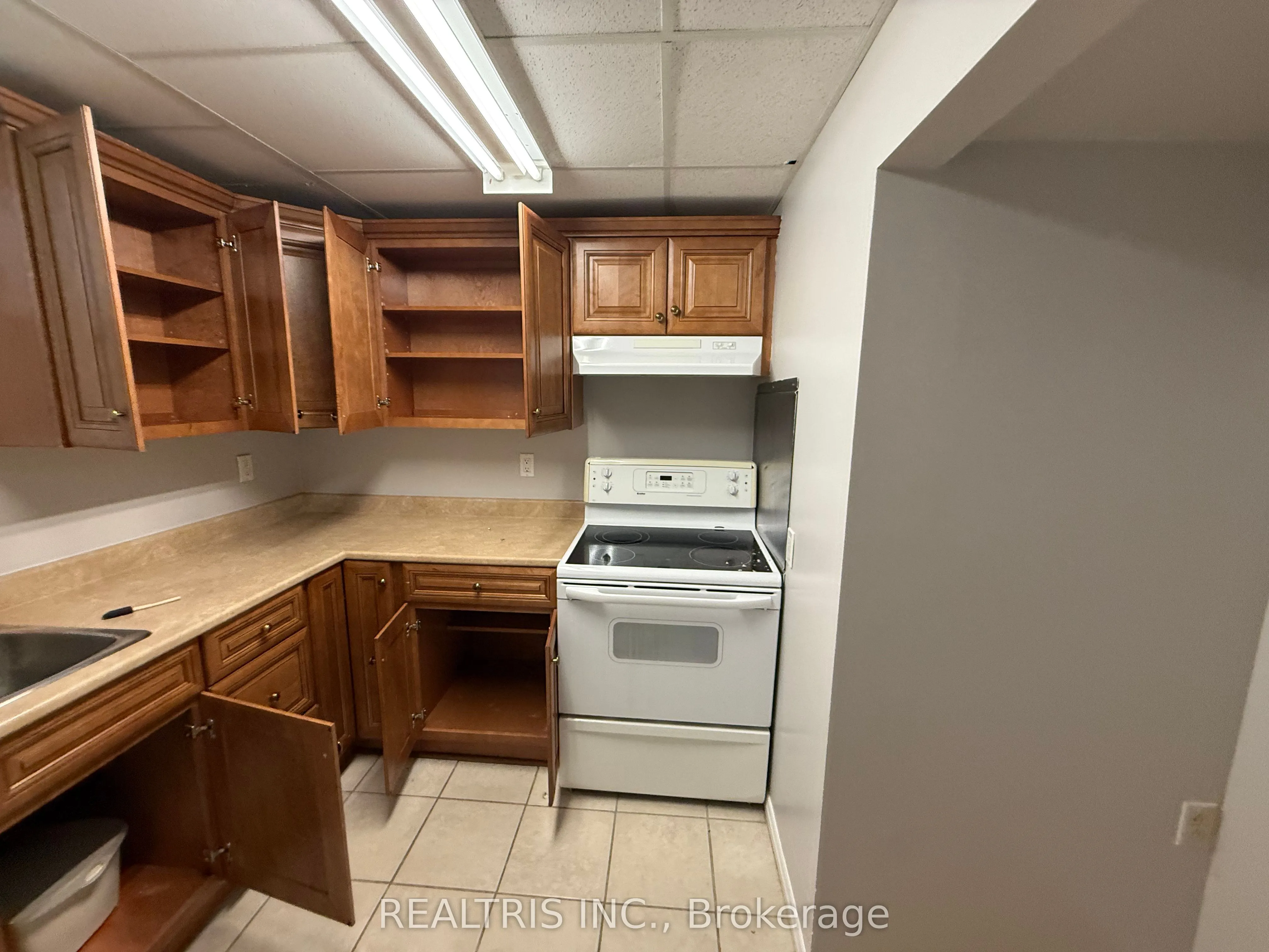 1905 Des Epinettes Avenue