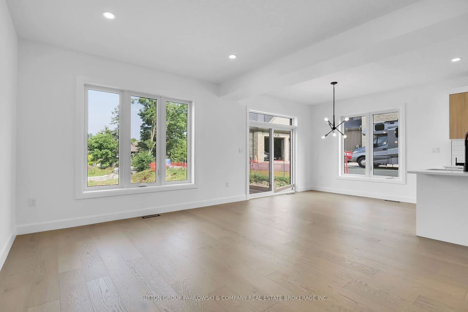 414 Old Wonderland Road #7
