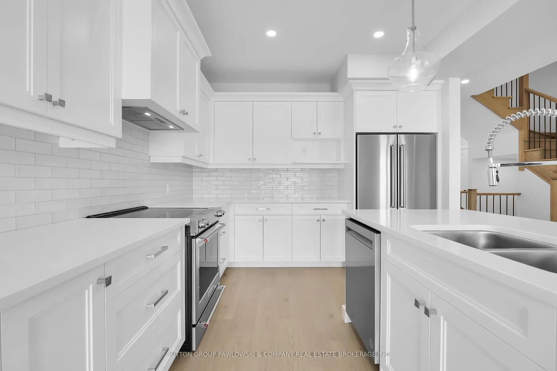 414 Old Wonderland Road #3
