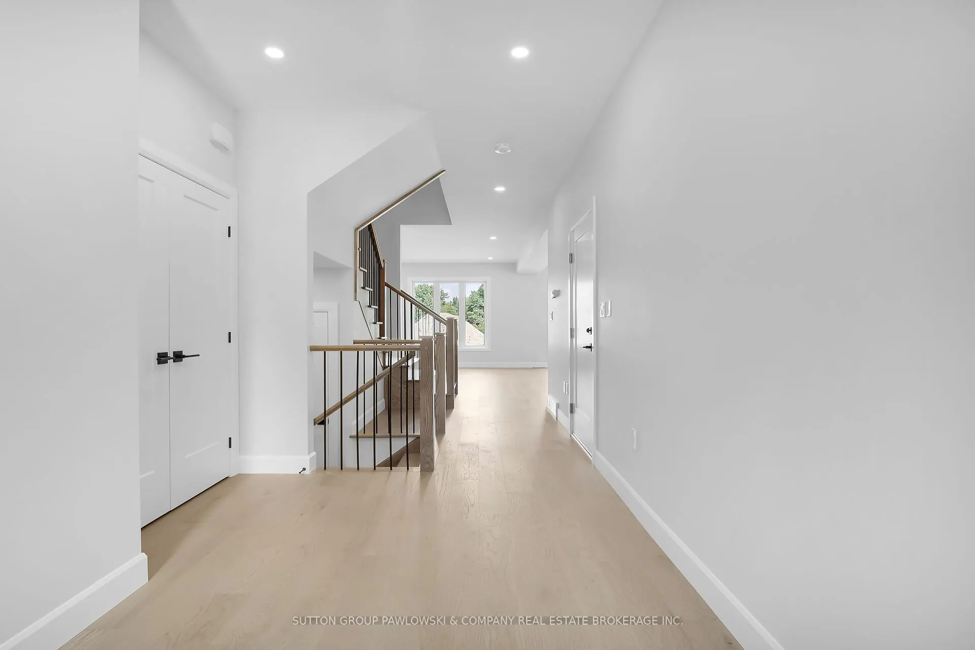 414 Old Wonderland Road #3