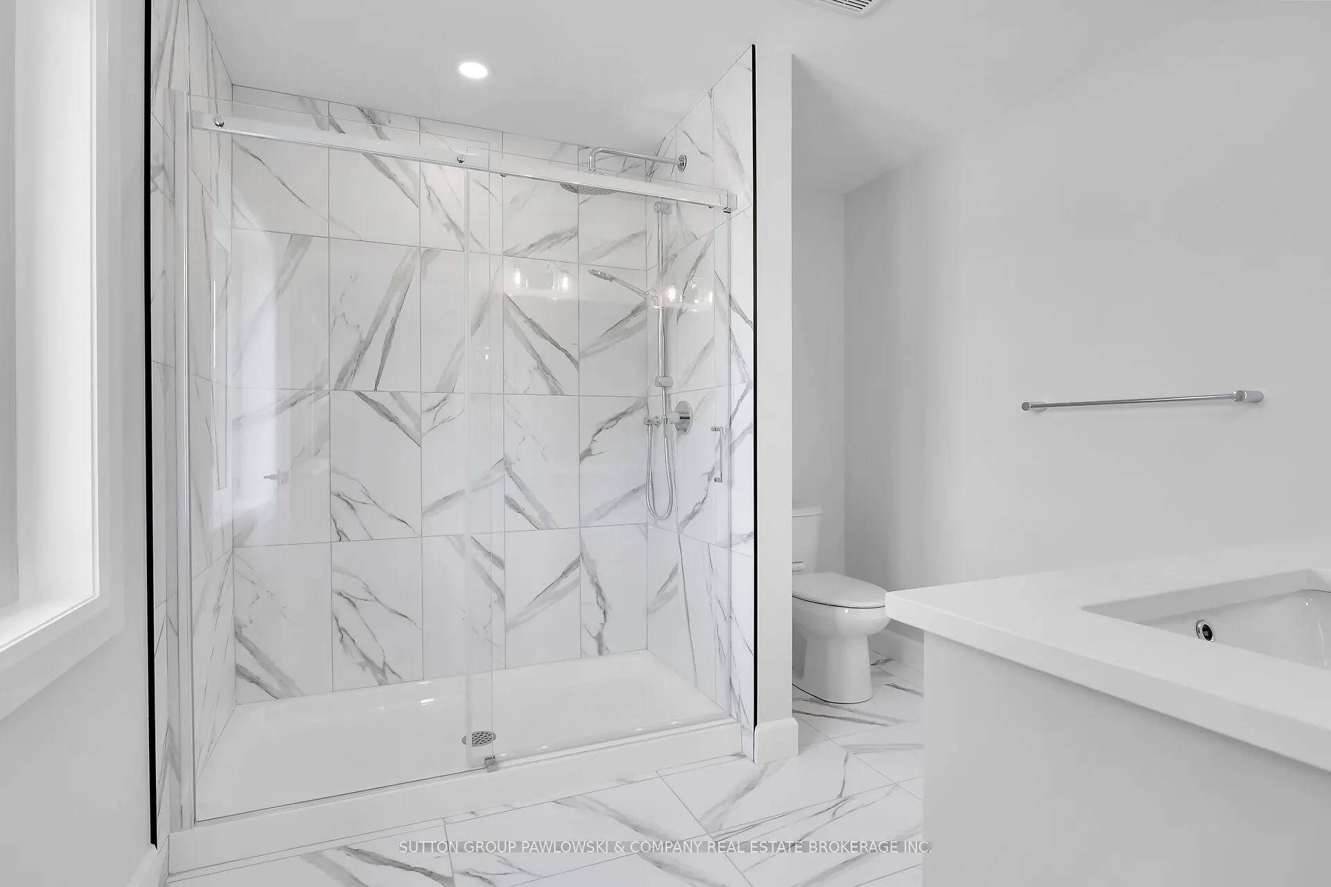 414 Old Wonderland Road #3