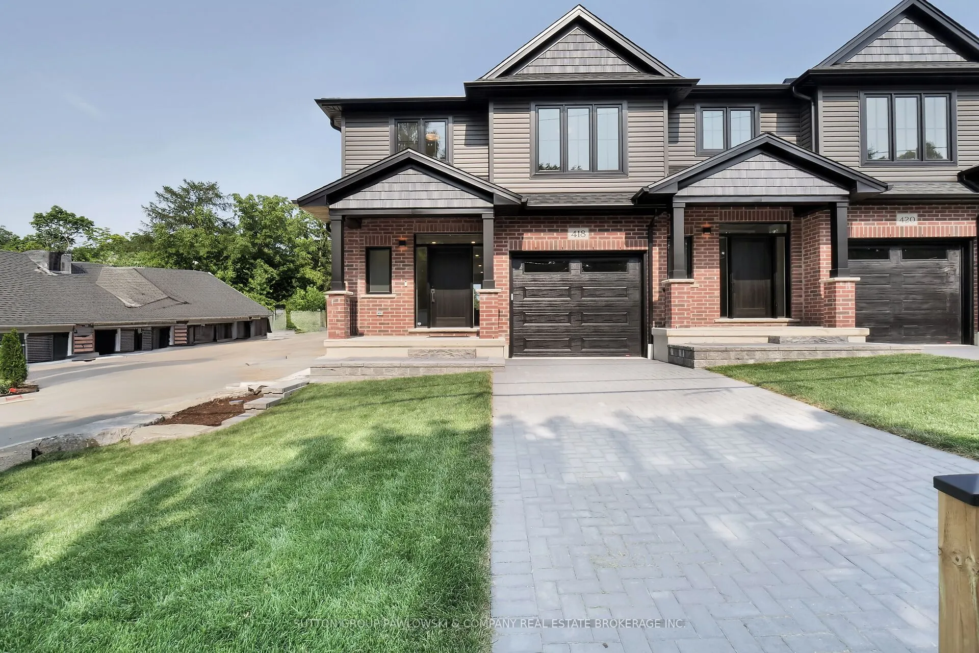 414 Old Wonderland Road #33
