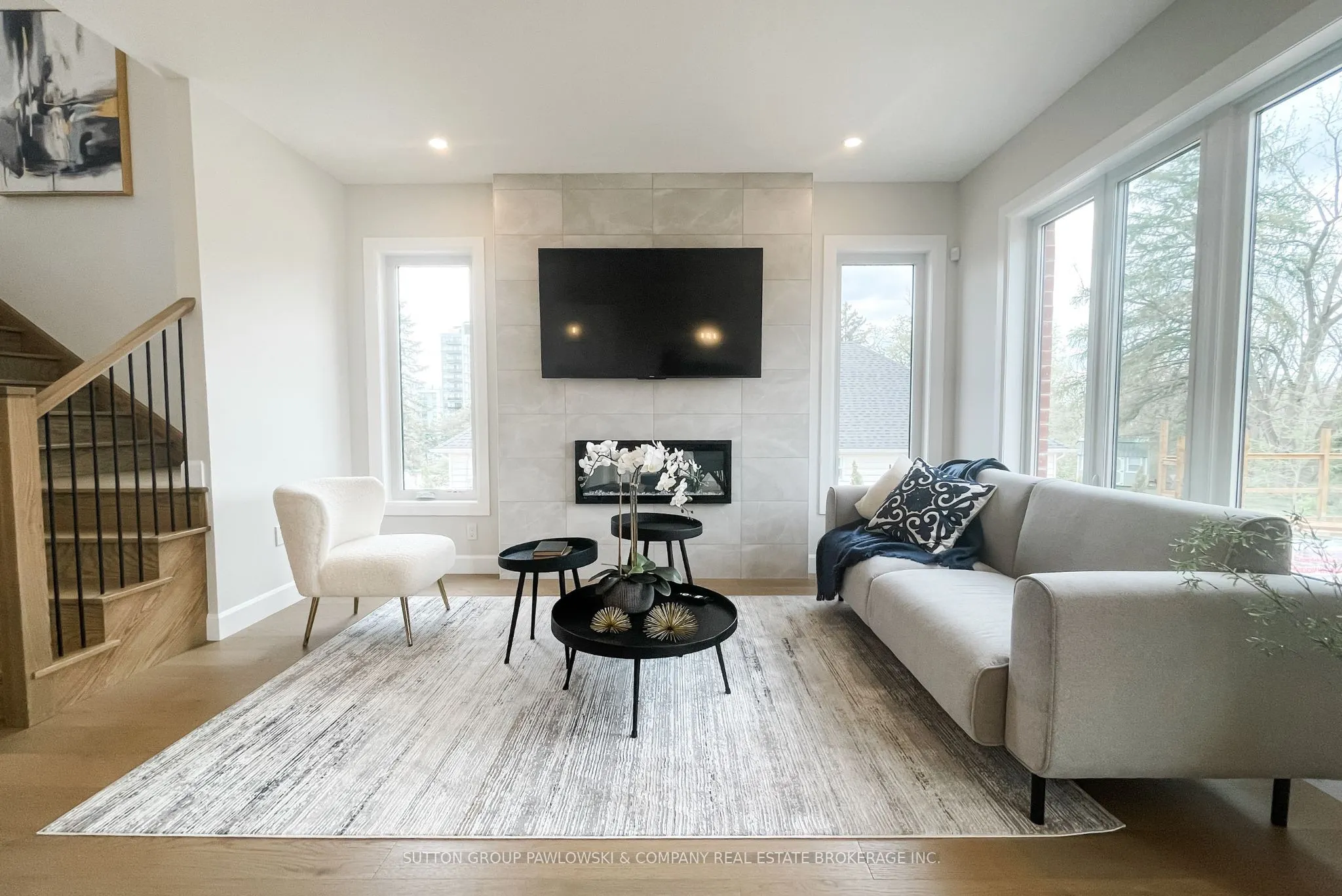 414 Old Wonderland Road #33