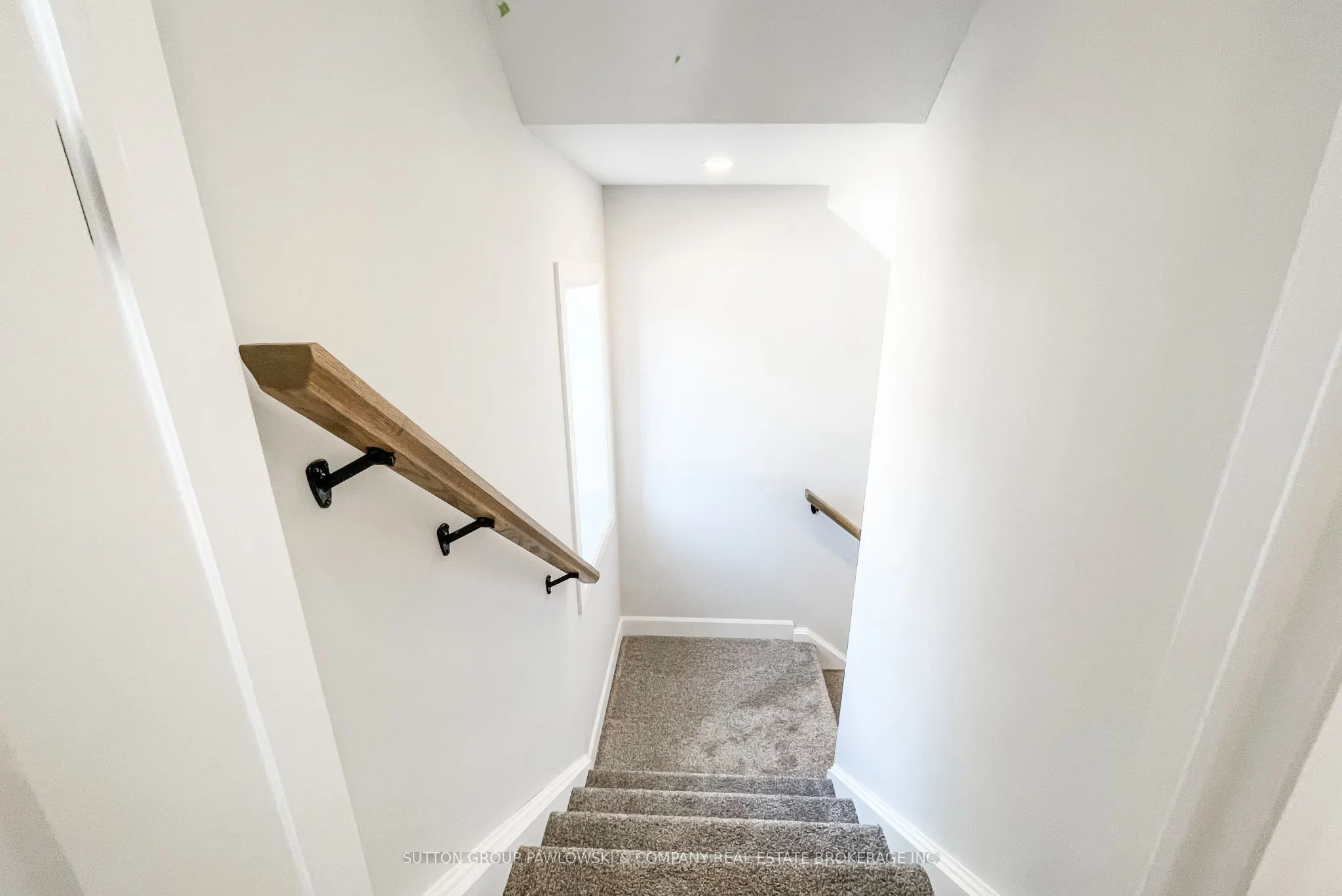 414 Old Wonderland Road #33