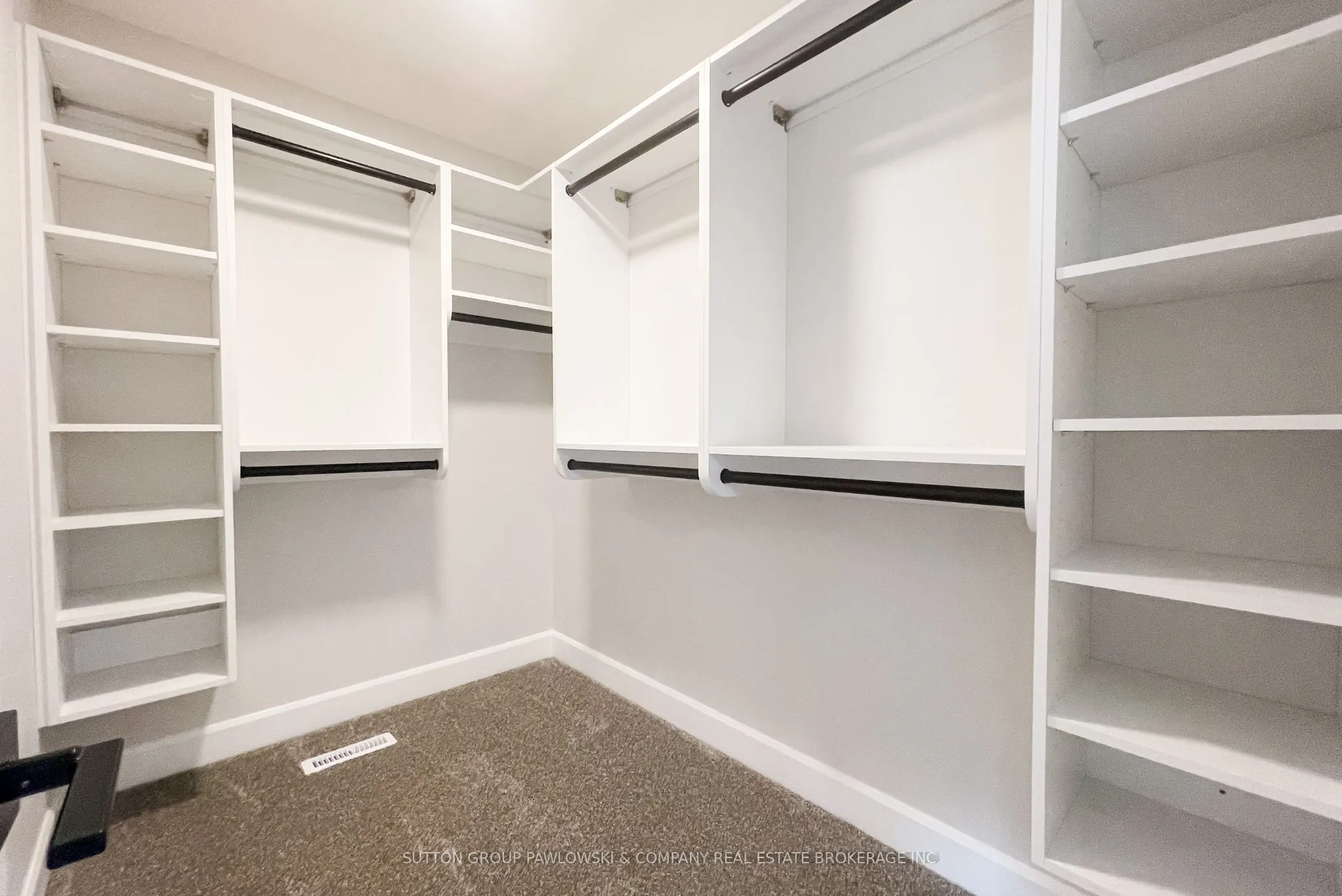 414 Old Wonderland Road #33