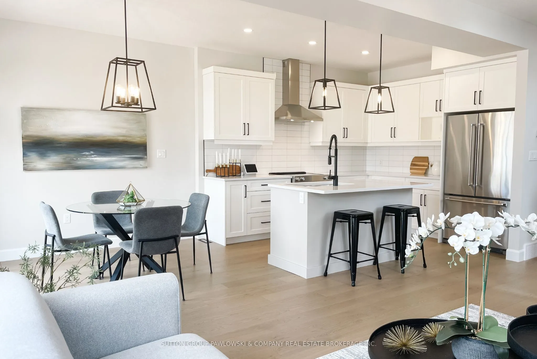 414 Old Wonderland Road #1
