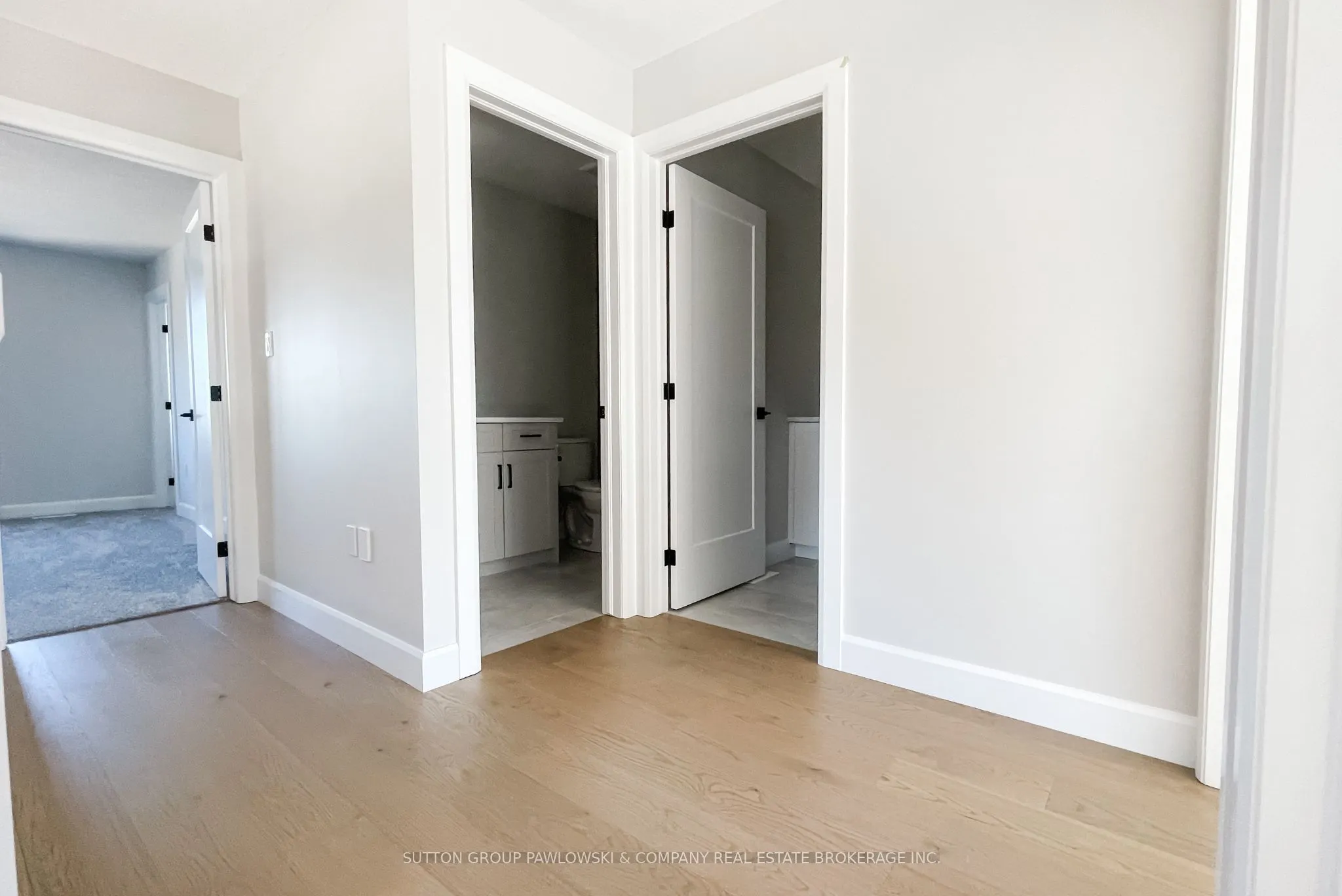 414 Old Wonderland Road #1