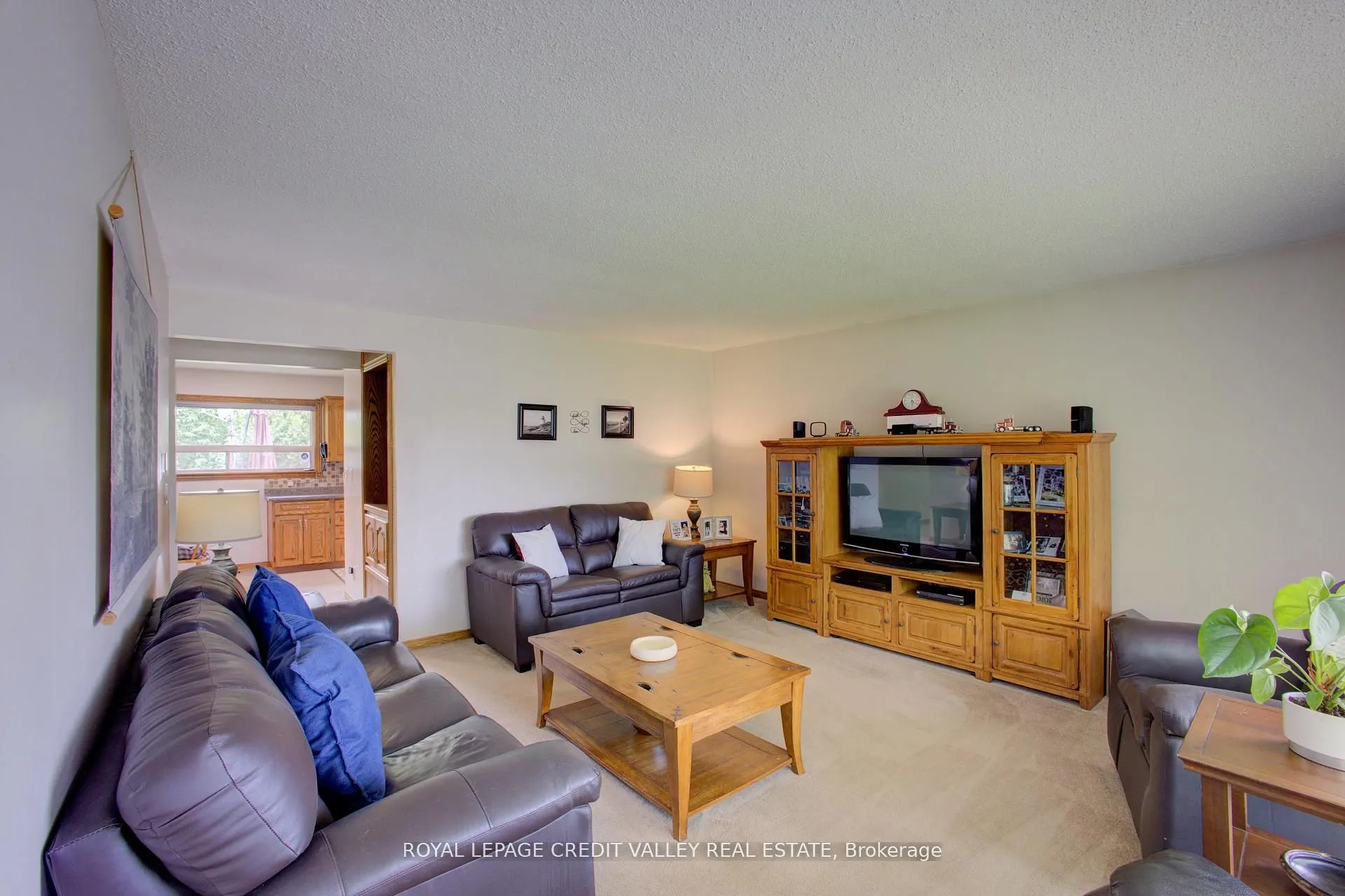 9468 Wellington Road 42