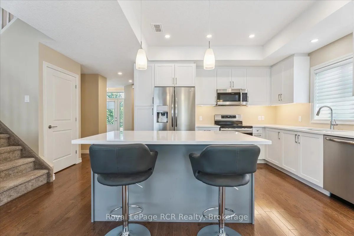 1302 14th Avenue E