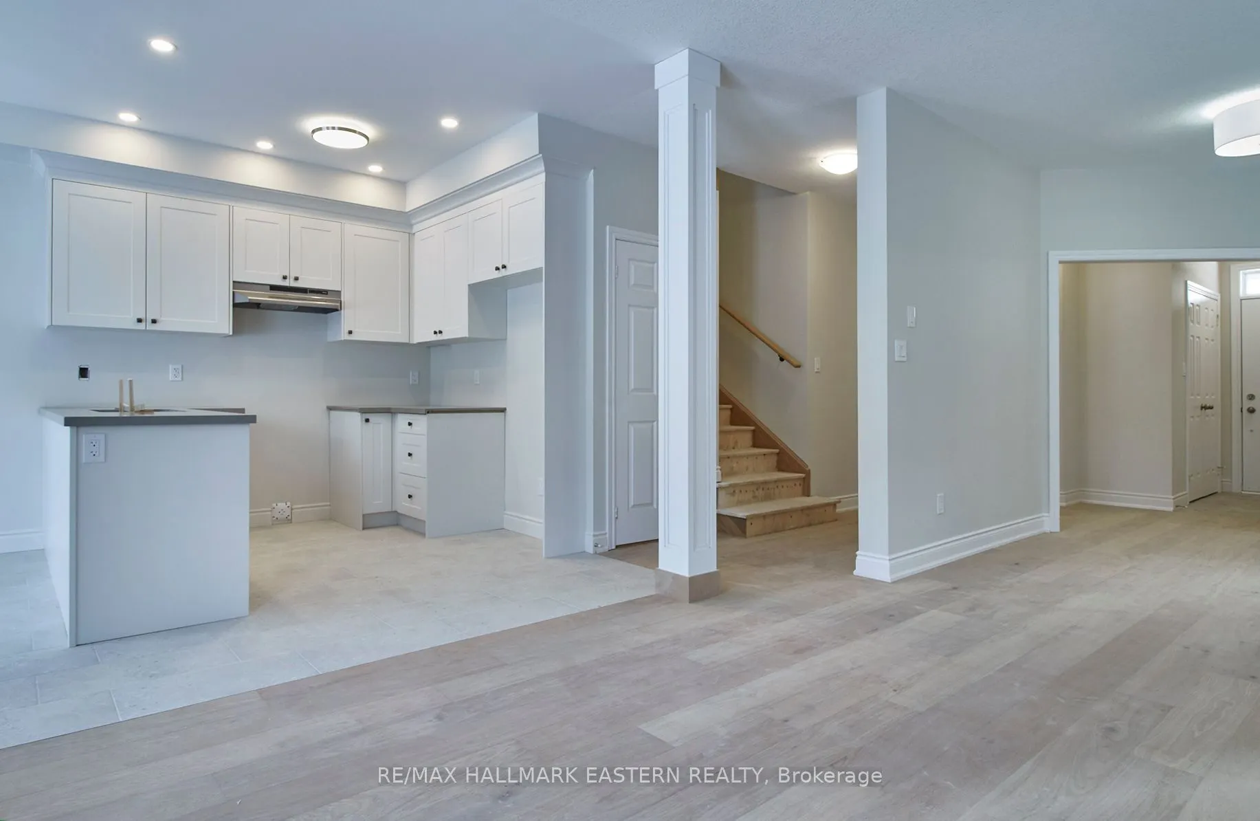 32 Coldbrook Drive